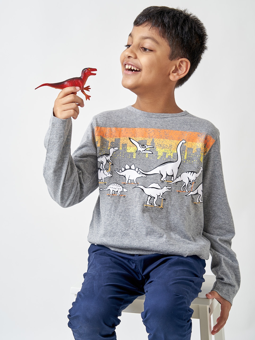 

LAdore Unisex Kids Grey Dinosaur Printed Full Sleeves Pure Cotton T-shirt