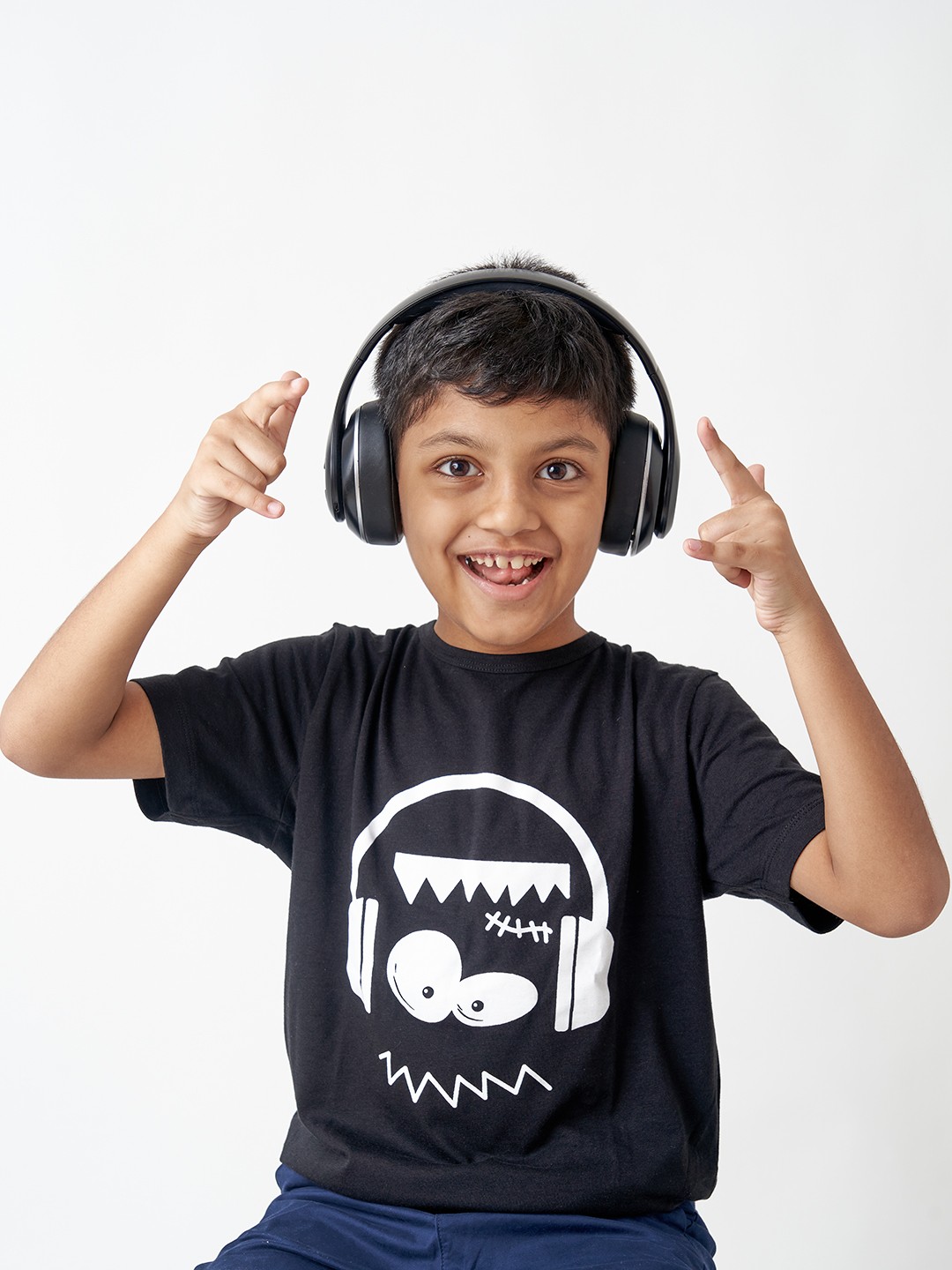 

LAdore Unisex Kids Black Headphone Monster Printed Pure Cotton T-shirt