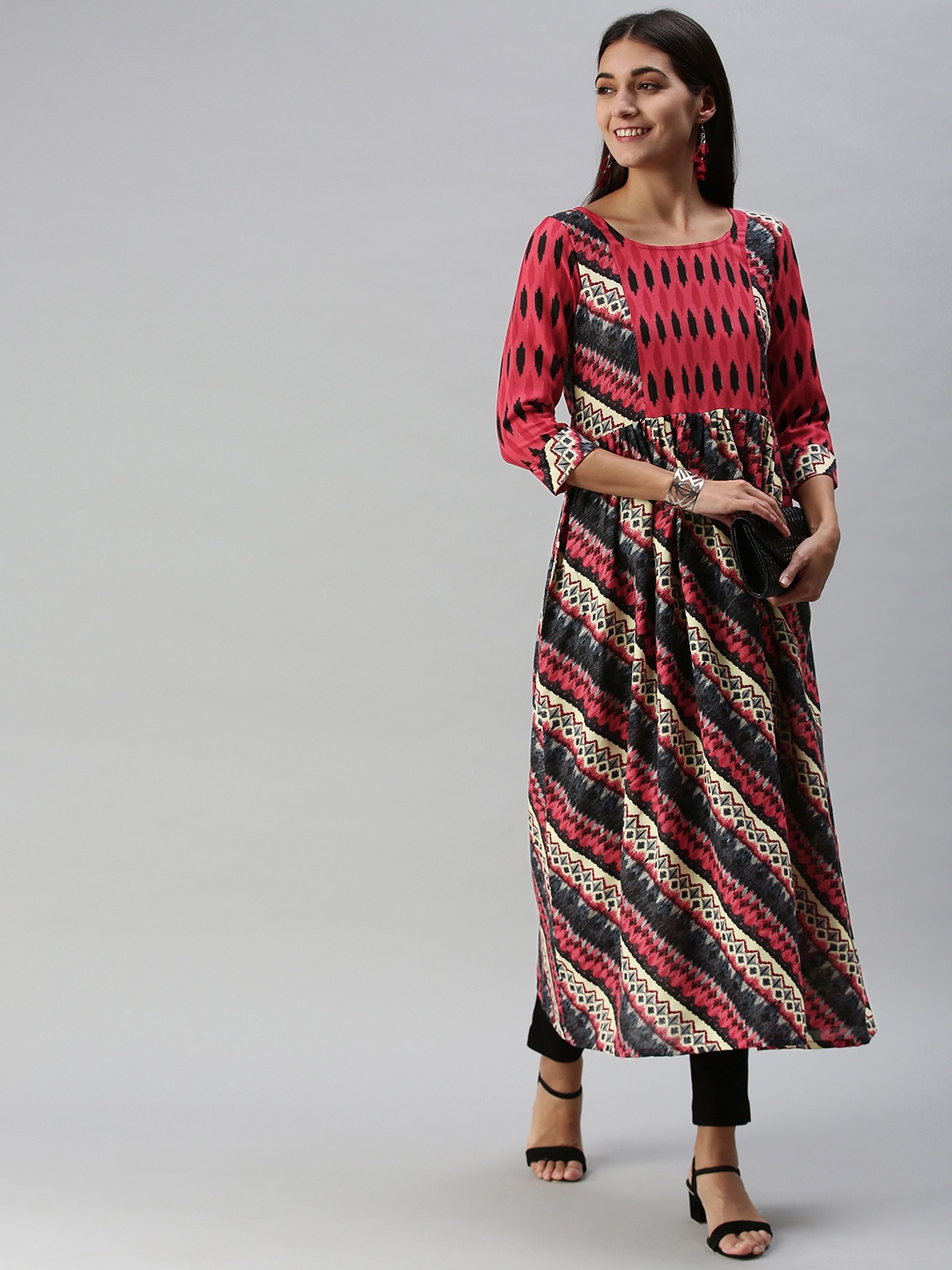 

SheWill Women Maroon & Black Printed Anarkali Kurta