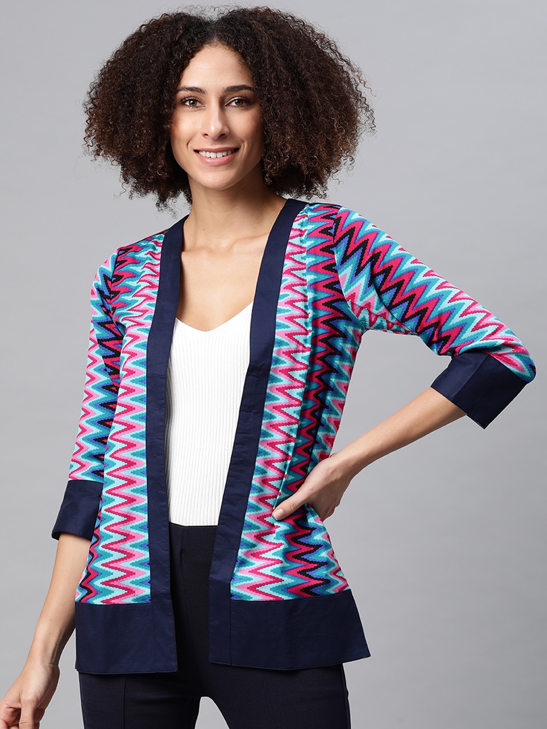 

Cottinfab Women Pink & Blue Chevron Print Open Front Shrug