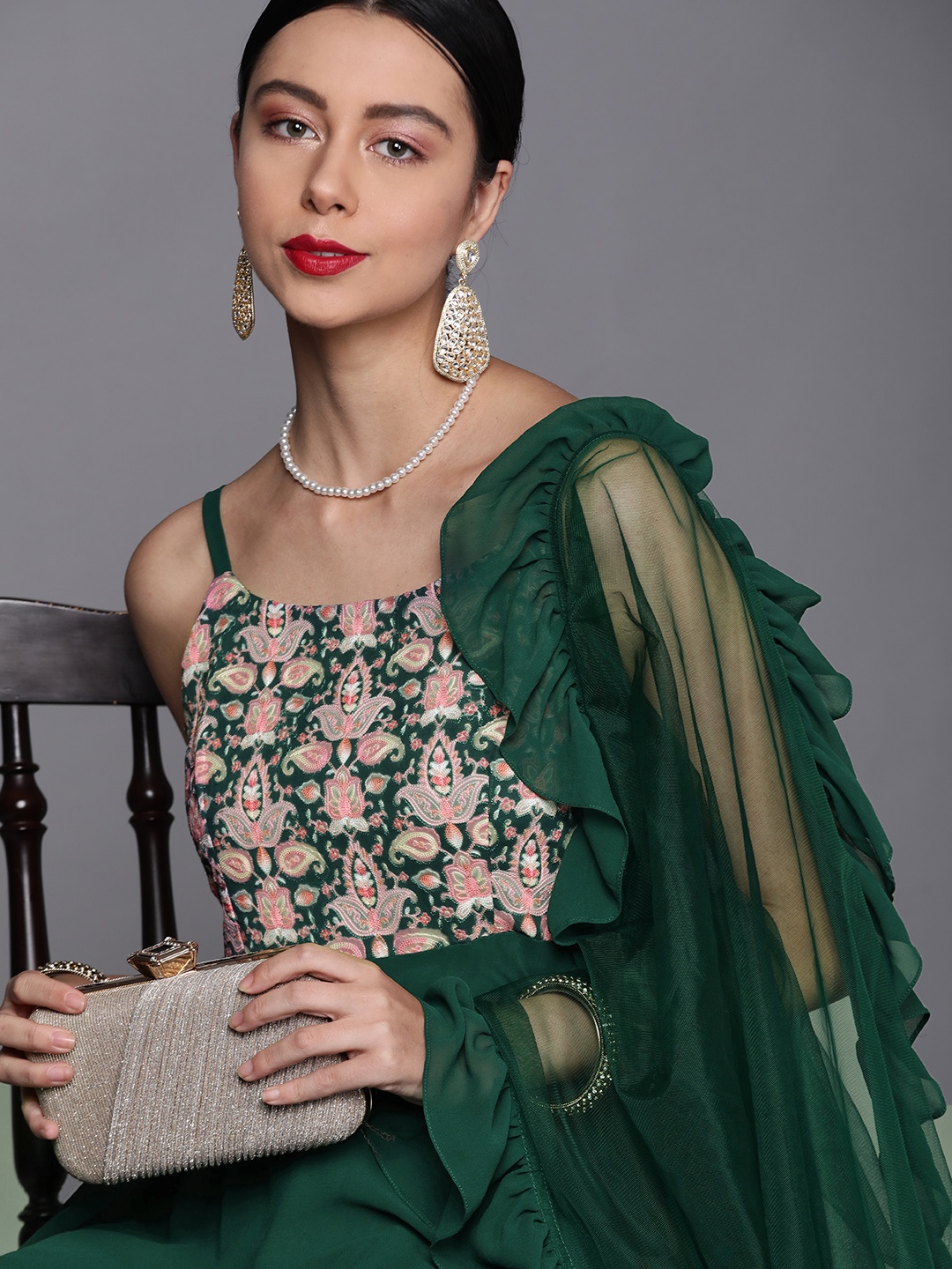 

Inddus Women Green Embroidered Yoke Anarkali Kurta with Net Ruffled Dupatta