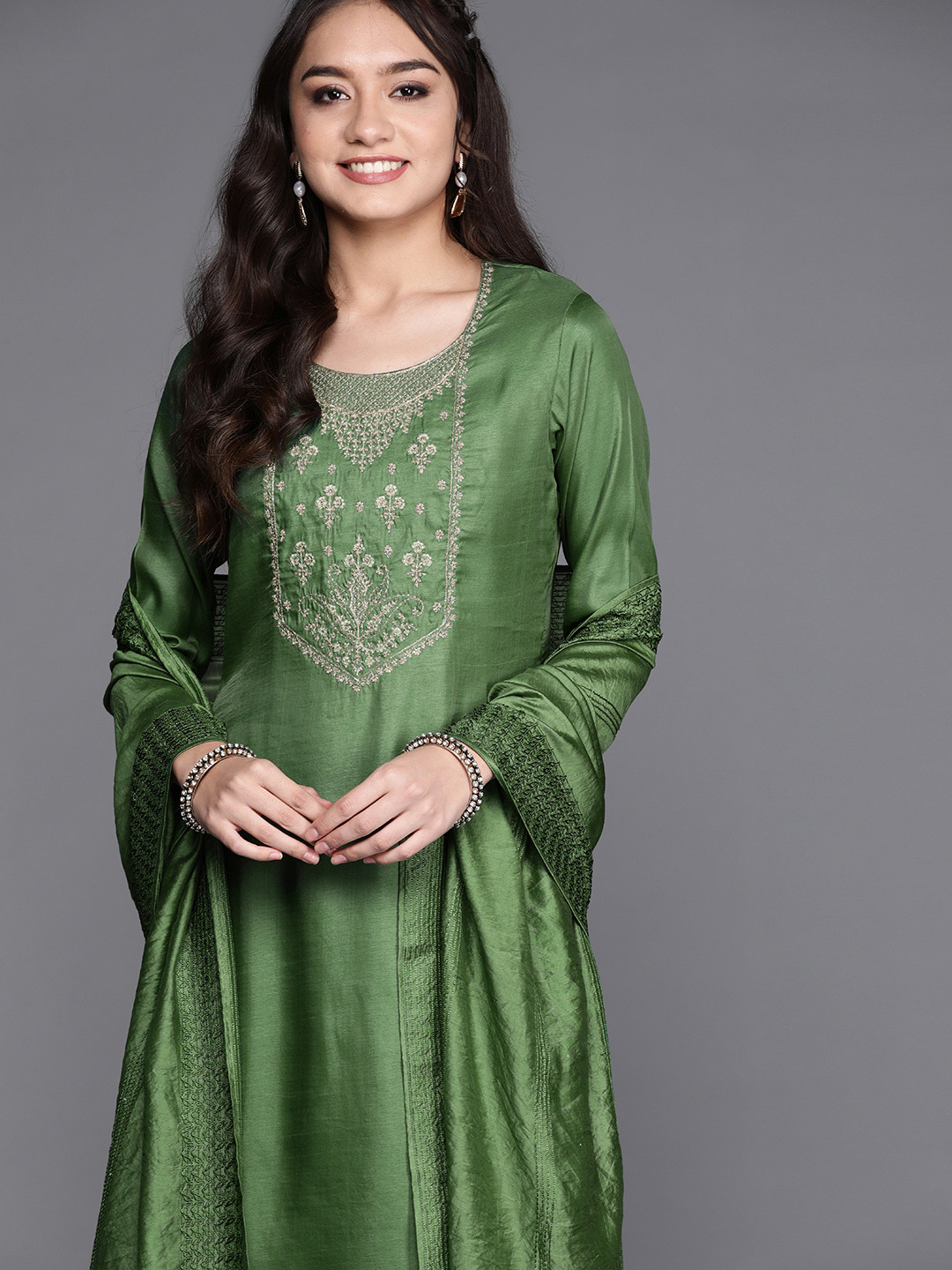 

Inddus Women Green Ethnic Motifs Embroidered Regular Thread Work Kurta with Palazzos & With Dupatta
