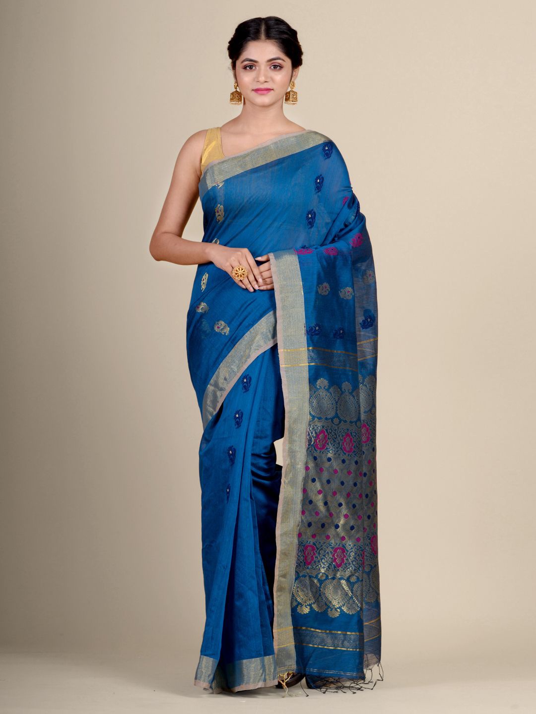 

Charukriti Blue & Gold-Toned Cotton Blended handwoven Saree