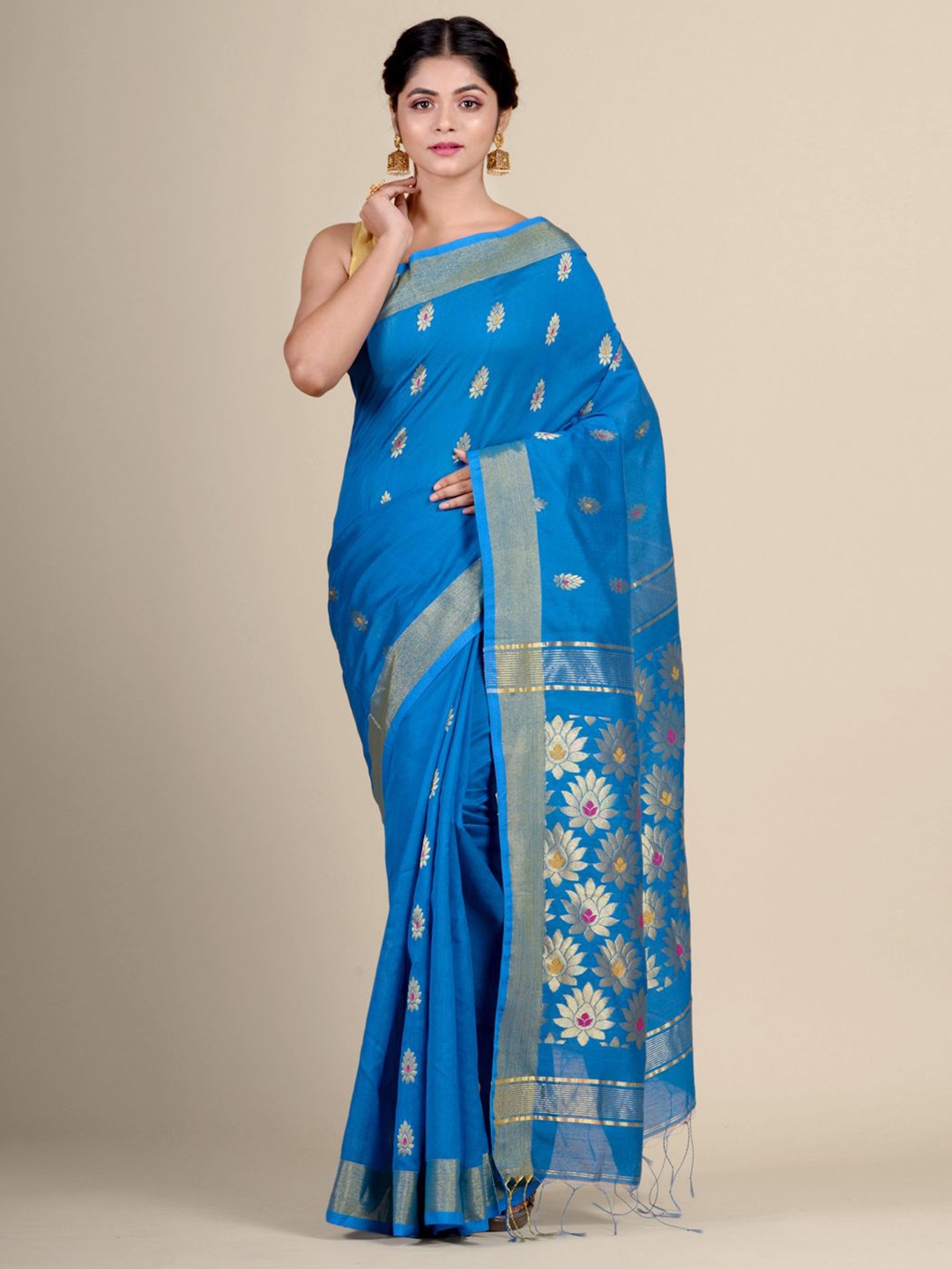 

Charukriti Blue & Gold-Toned Cotton Blended handwoven Saree