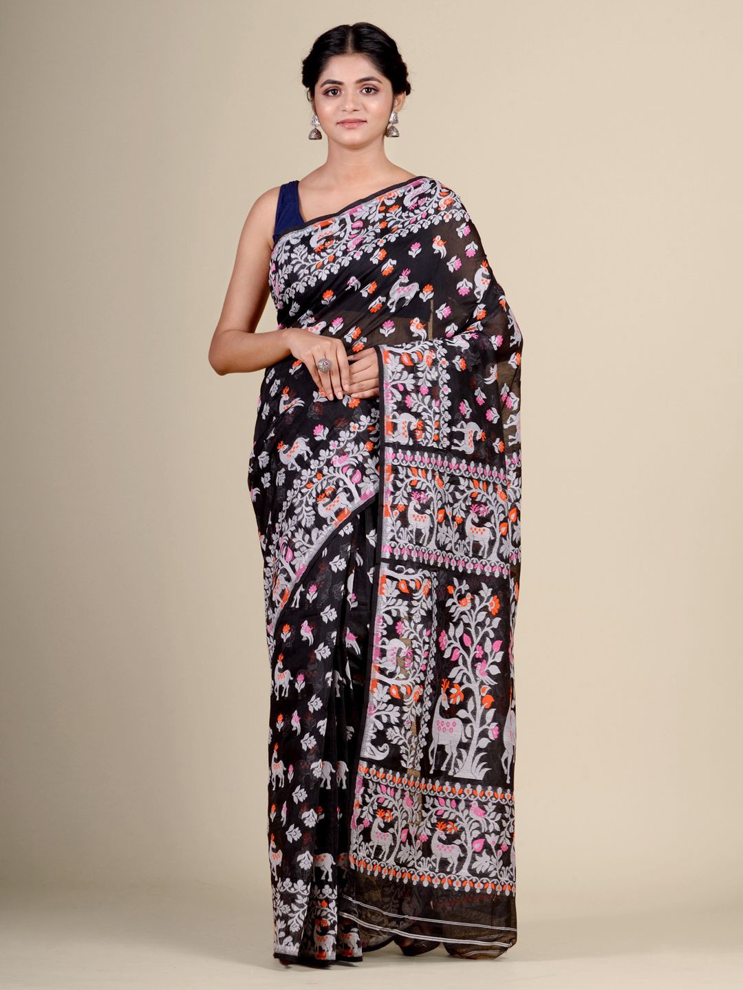 

Charukriti Black & White Woven Design Silk Cotton Jamdani Saree