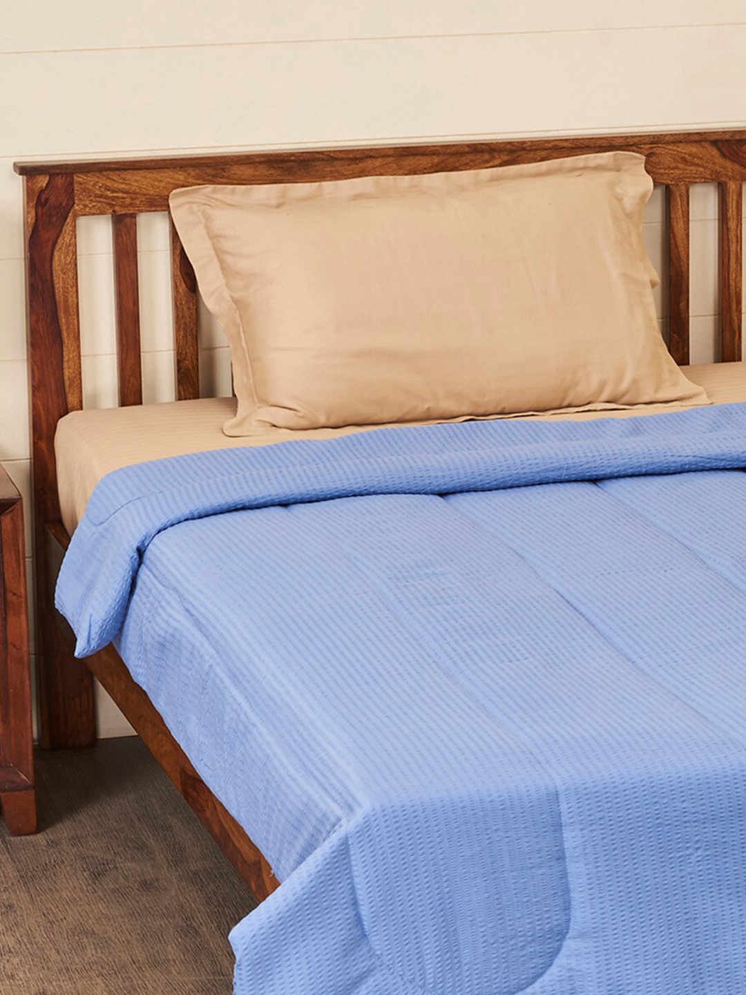 

Home Centre Blue Solid Mild Winter 120 GSM Single Bed Comforter