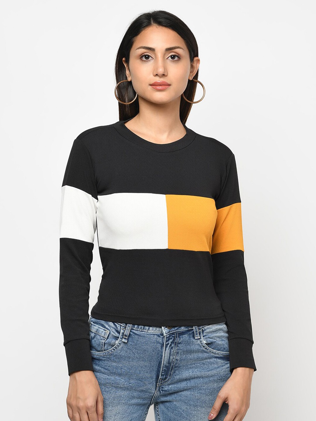

Purple State Women Black Colorblocked T-shirt