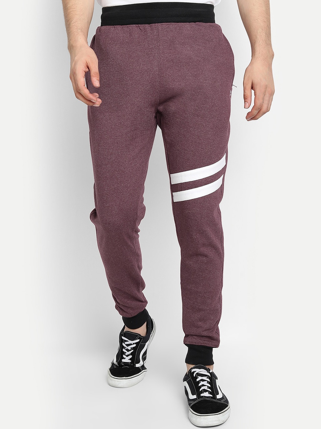 

BE AWARA Men Maroon & White Solid Straight-Fit Cotton Joggers