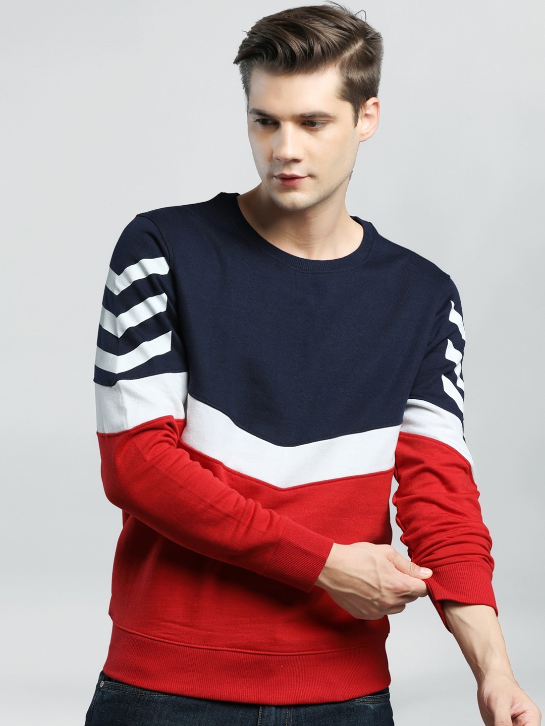 

Maniac Men Navy Blue & Red Colourblocked Pure Cotton Sweatshirt