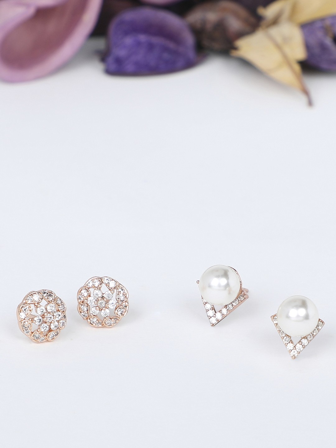 

Zaveri Pearls Set of 2 Gold Plated Gold-Toned Contemporary Studs Earrings