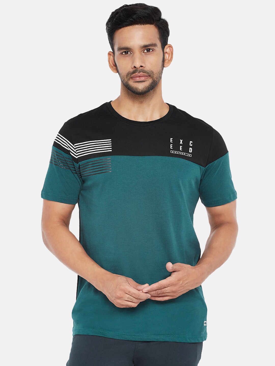 

Ajile by Pantaloons Men Blue Black Colourblocked Slim Fit Cotton Pure Cotton T-shirt