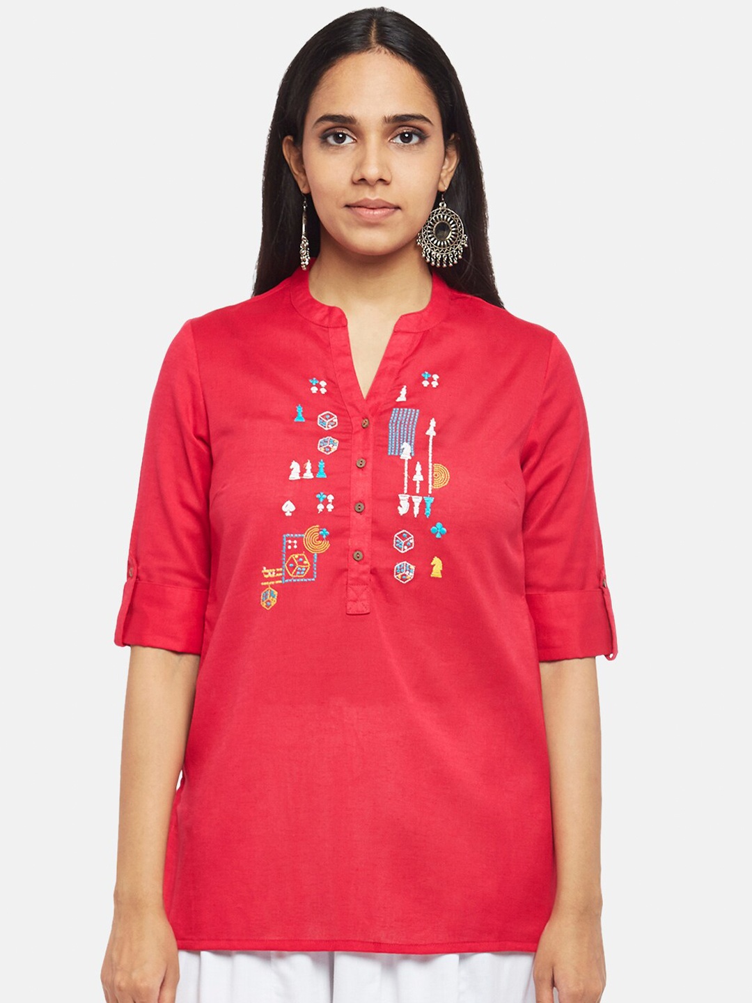 

AKKRITI BY PANTALOONS Fuchsia & Blue Mandarin Collar Embroidered Tunic