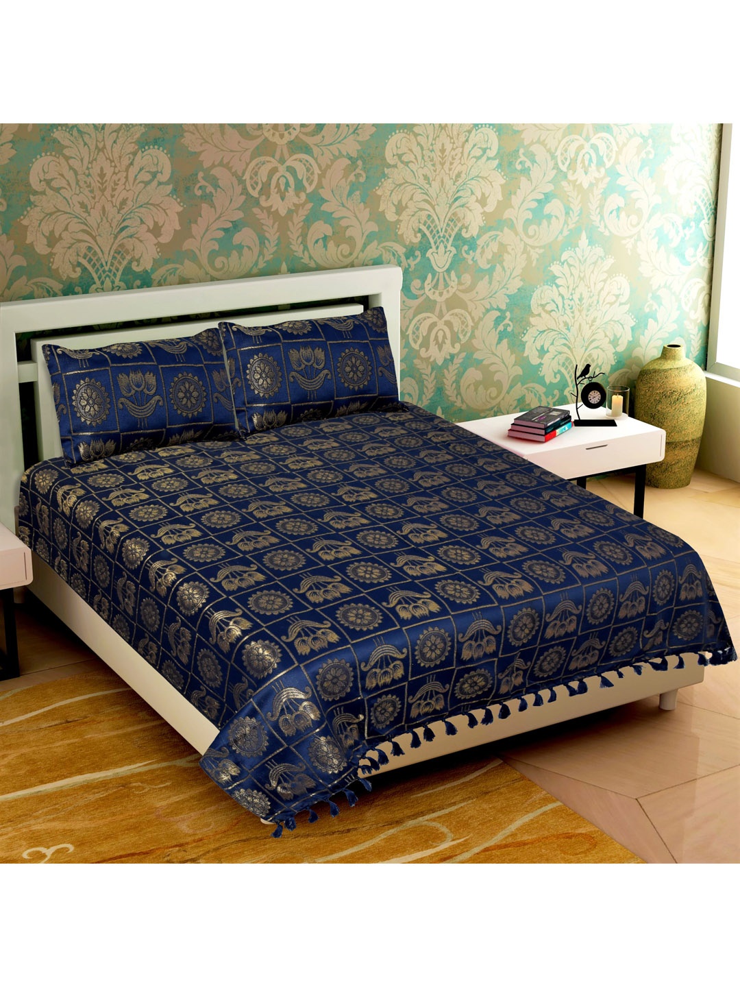 

Varde Navy Blue & Gold Colored Woven Design Double Bed Cover With 2 Pillow Covers
