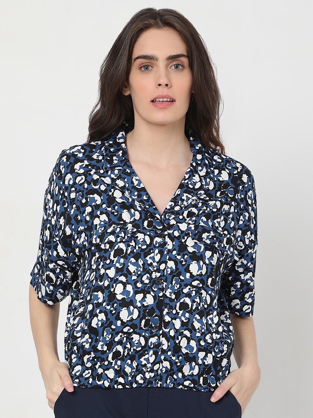 

Vero Moda Blue Floral Shirt Style Top