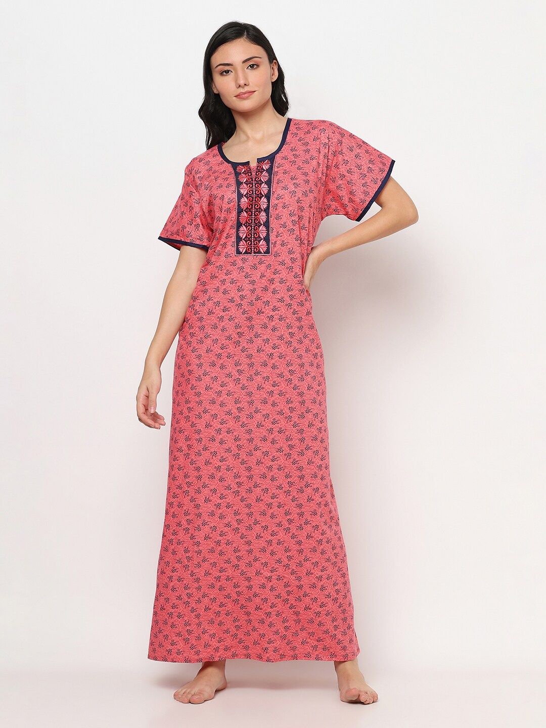 

TRUNDZ Women Pink Printed Maxi Nightdress