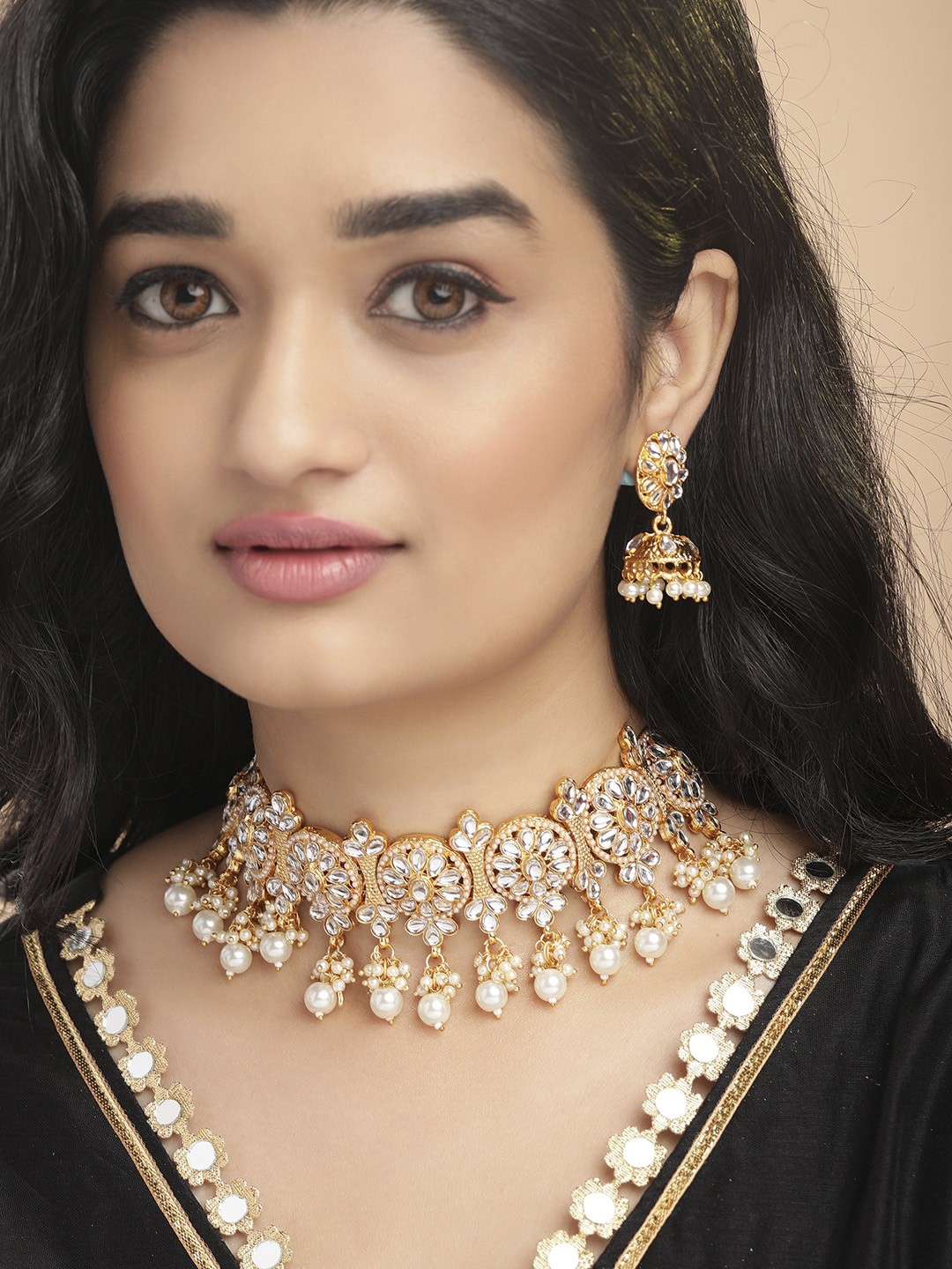 

Anouk Gold-Plated & White Handcrafted Kundan Necklace Set