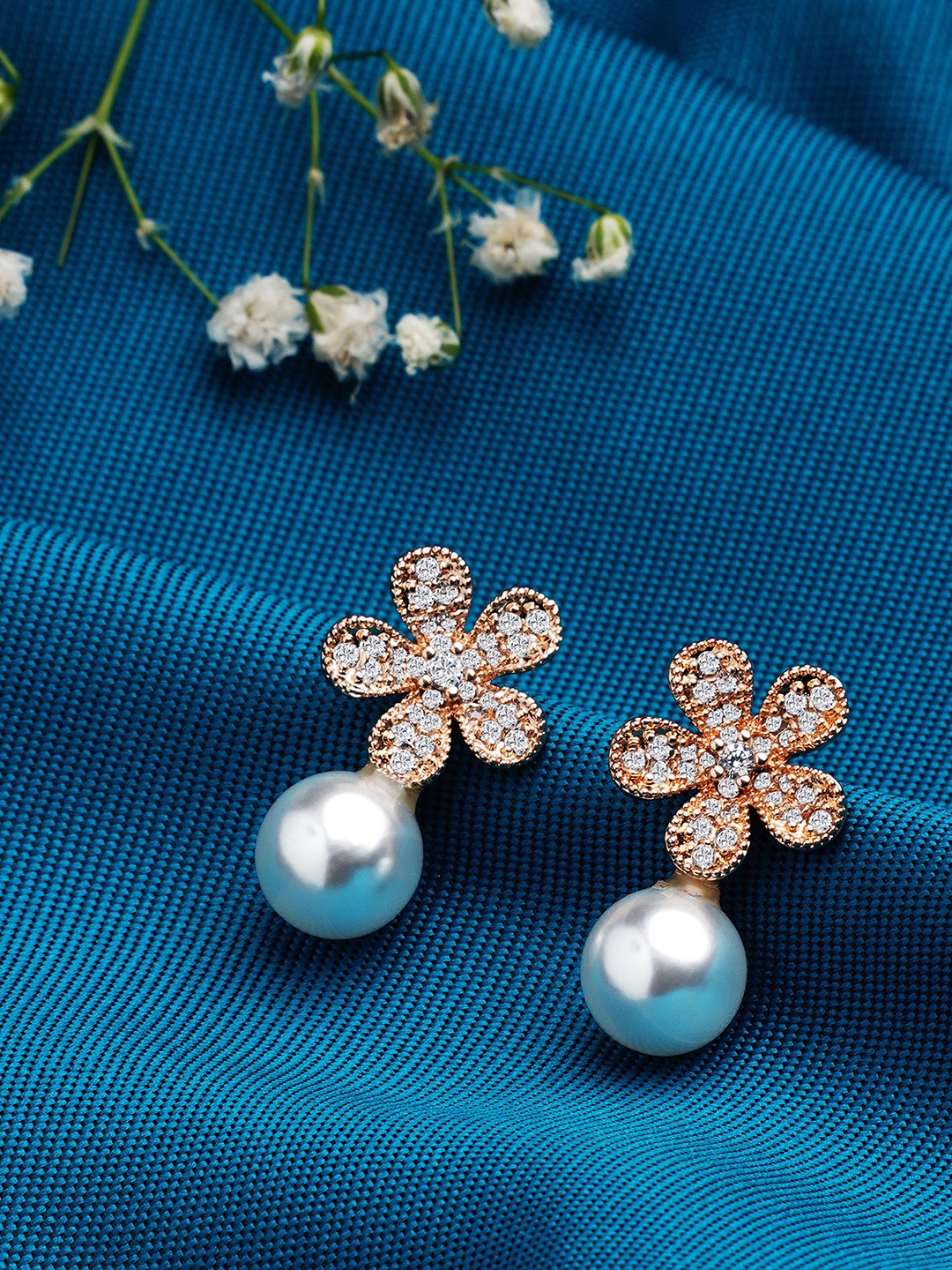 

AMI Rose Gold Contemporary Studs Earrings