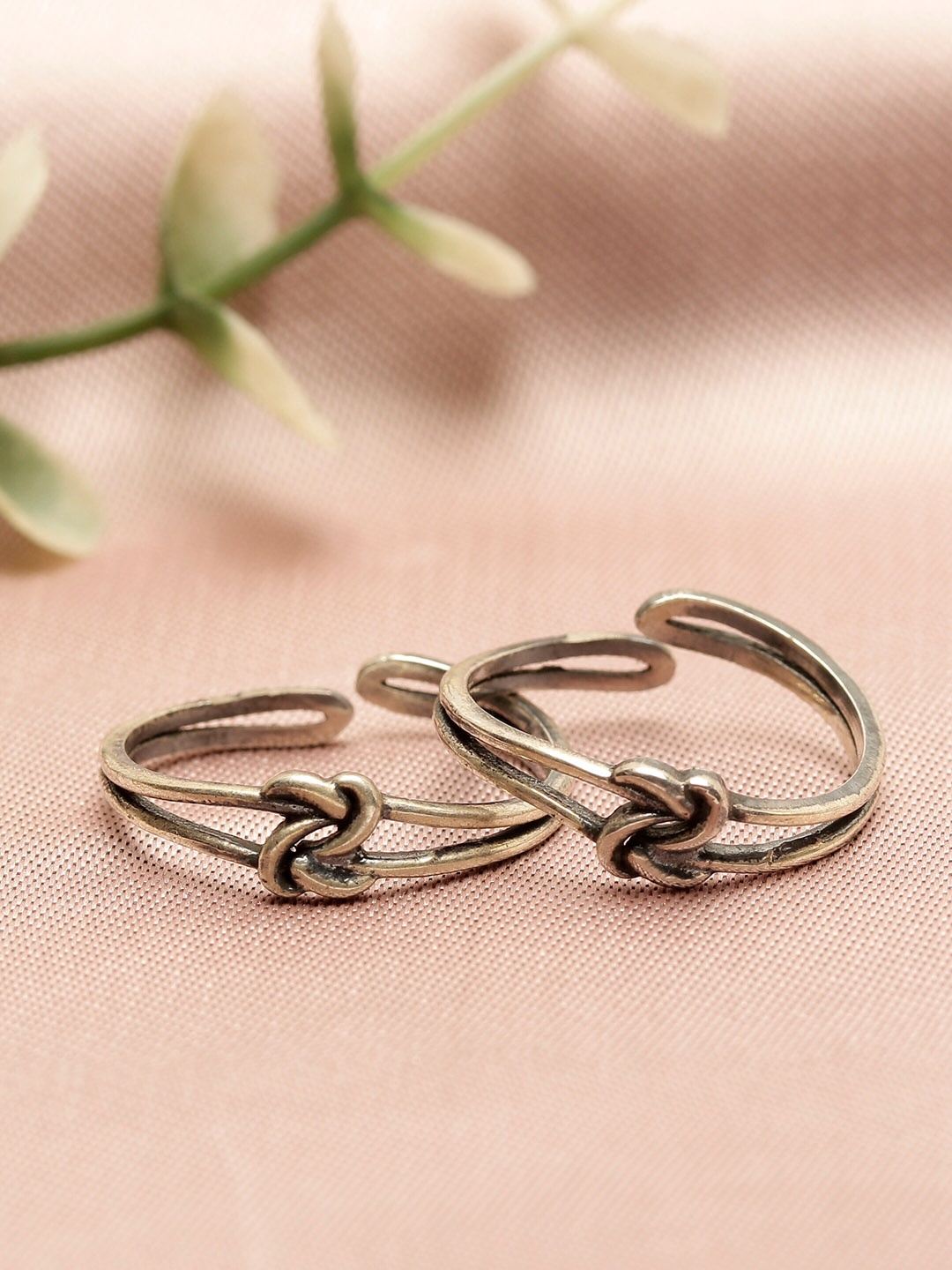 

GIVA Set of 2 925 Sterling Silver Knot Toe Rings