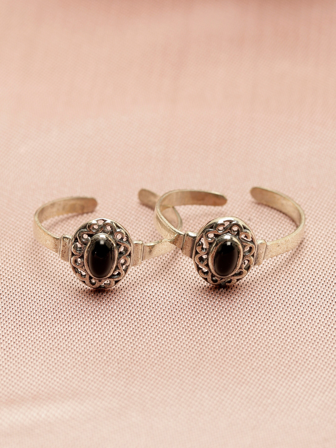 

GIVA 925 Sterling Silver Set Of 2 Oxidized Silver-Toned Black CZ-Studded Adjustable Toe Rings