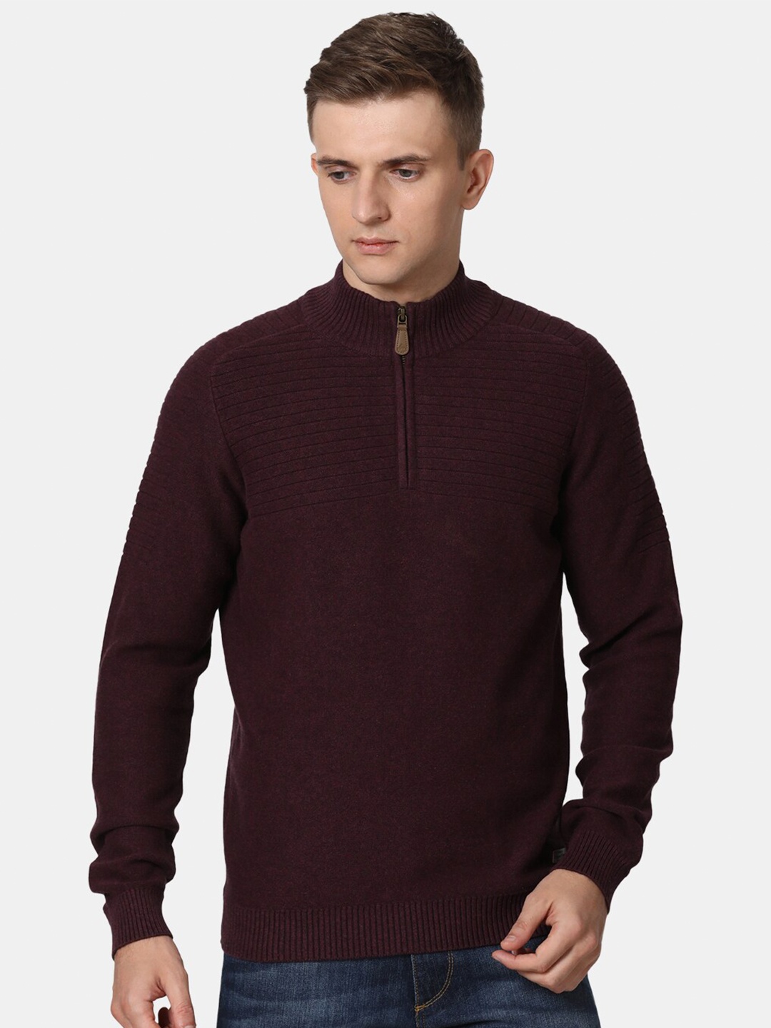 

t-base Men Burgundy Solid Cotton Pullover