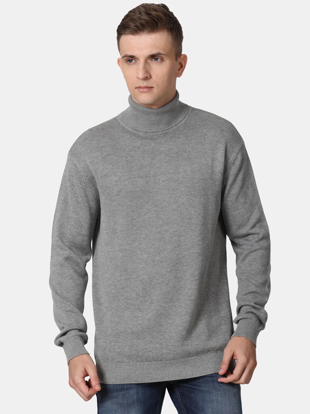 

t-base Men Grey Solid Cotton Pullover