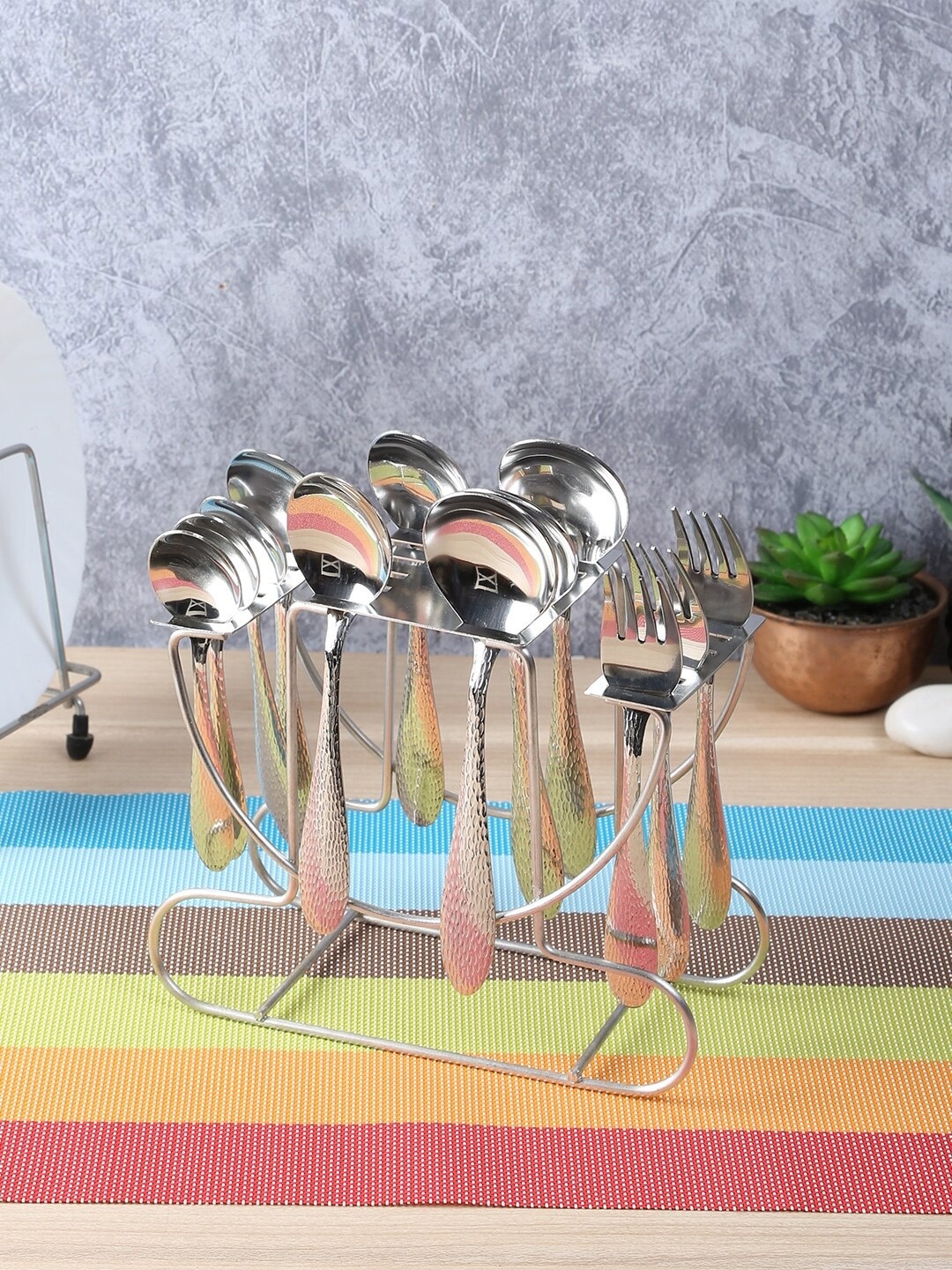 

HomeTown Set Of 24 Silver-Toned Sparkal Steel Cutlery With Stand