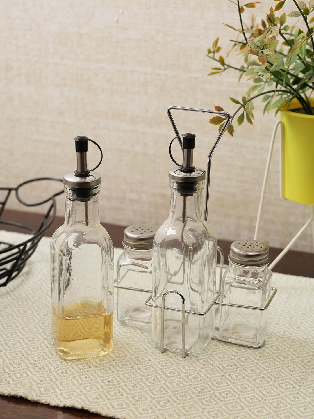 

HomeTown Set Of 4 Transparent Salt & Pepper Jar with Oil Dispenser with Stand