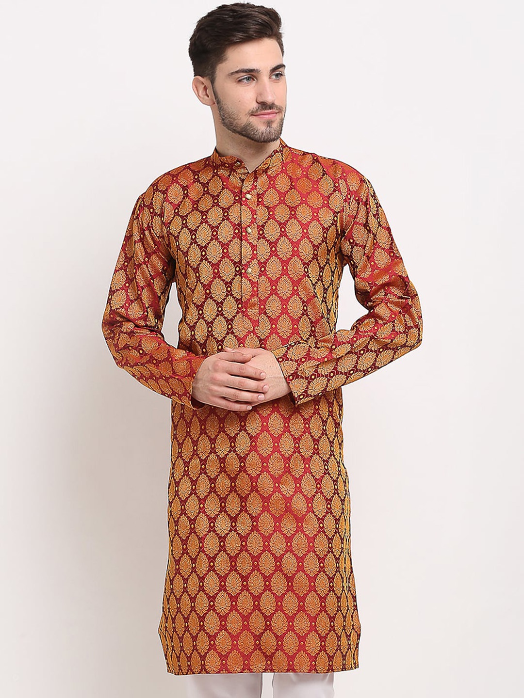 

Jompers Men Maroon & Gold-Toned Woven Design Ethnic Motifs Jacquard Kurta