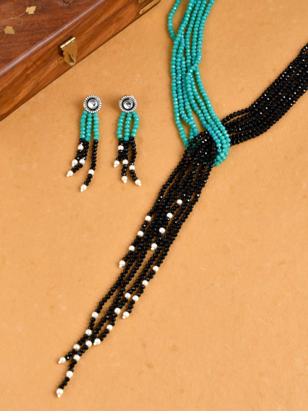 

Silvermerc Designs Sea-Green & Black Quartz Beaded Tasselled Jewellery Set