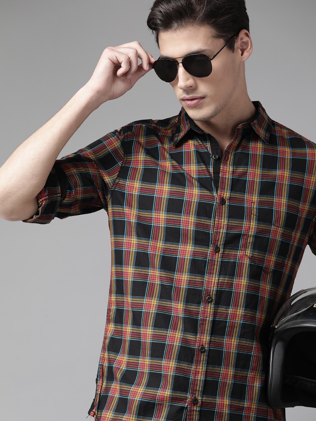 

Roadster Men Mustard Pure Cotton Tartan Checks Checked Casual Shirt
