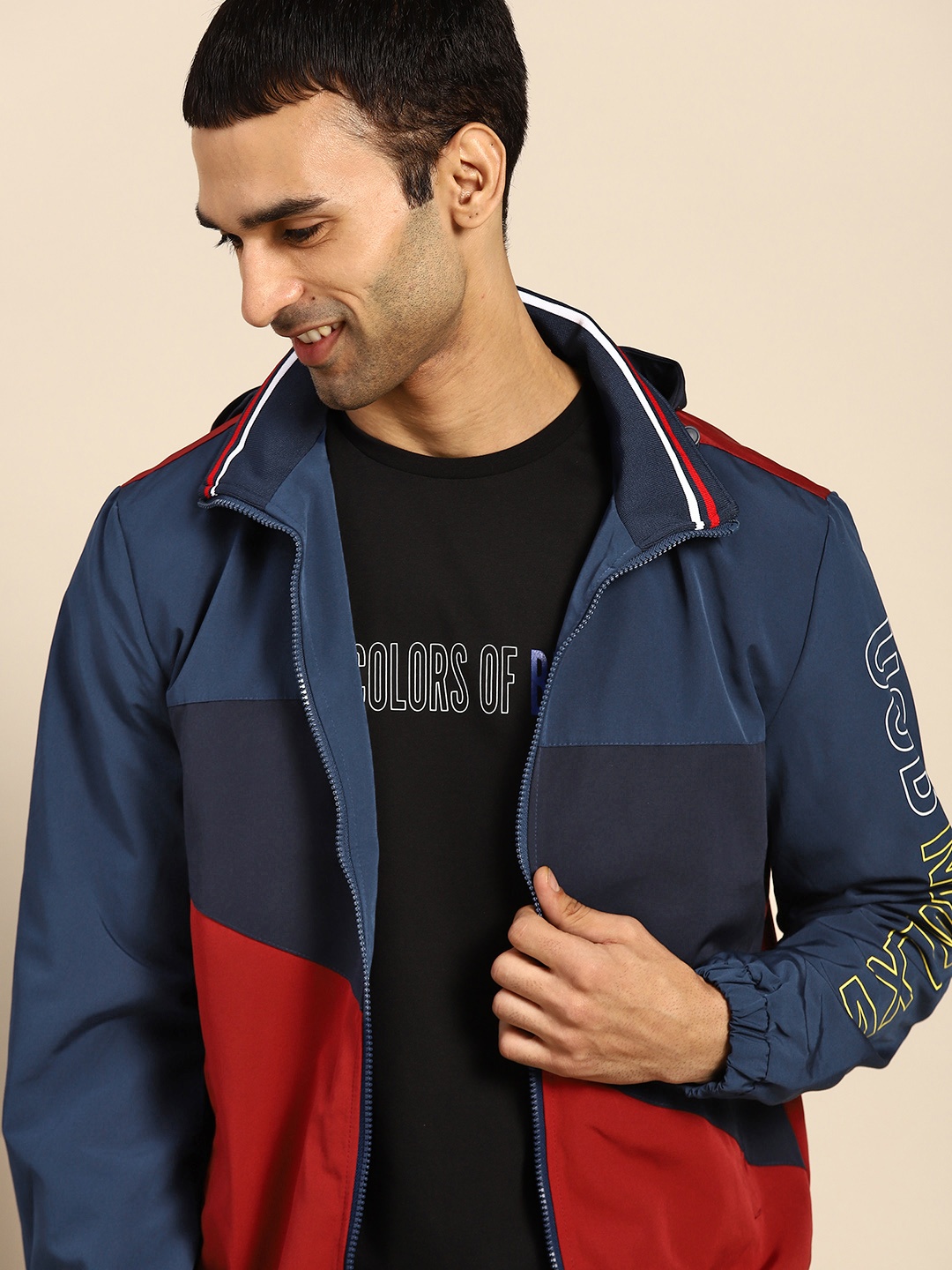 

United Colors of Benetton Men Navy Blue & Maroon Colourblocked Padded Hooded Jacket