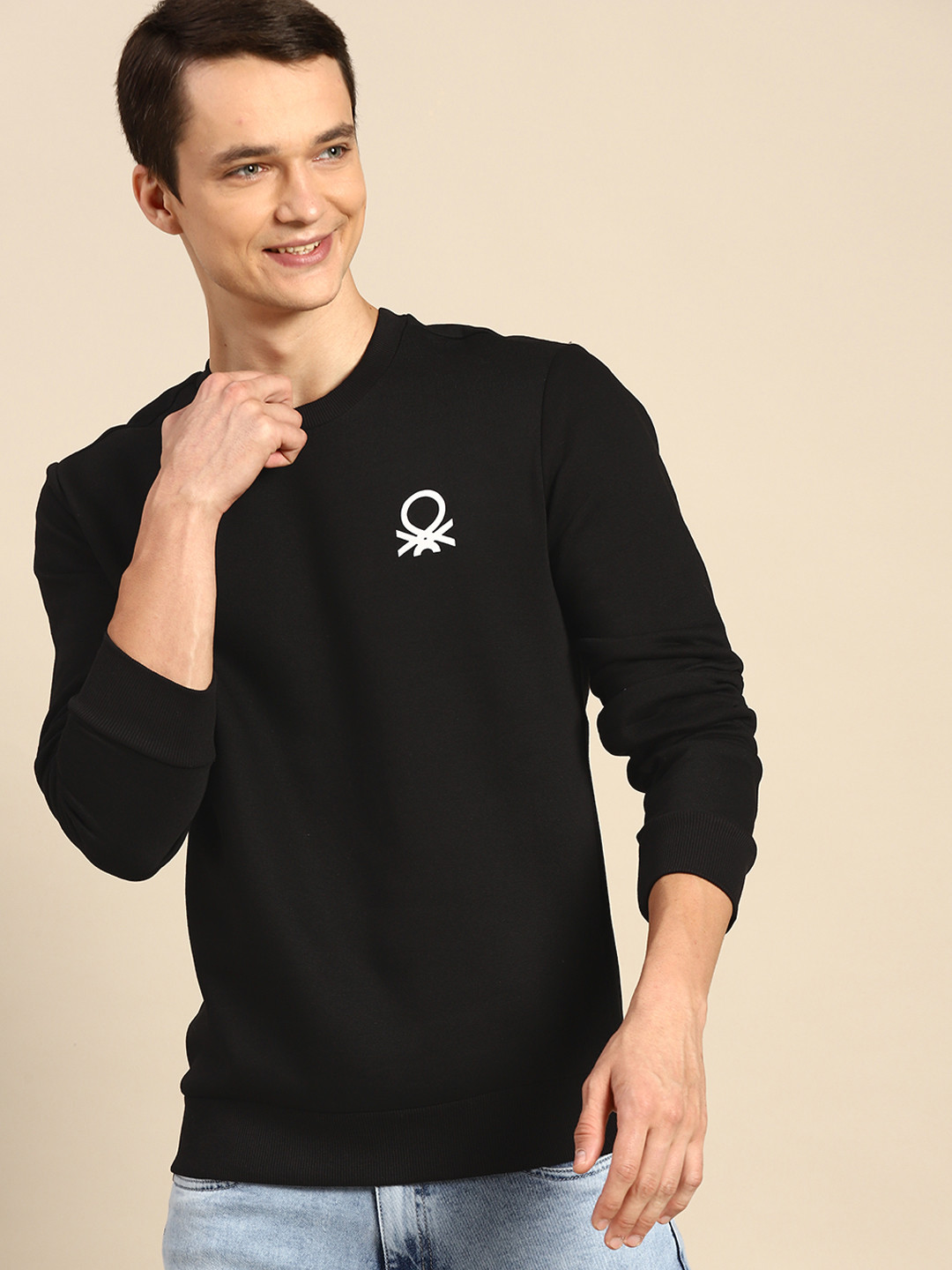 

United Colors of Benetton Men Black Solid Sweatshirt