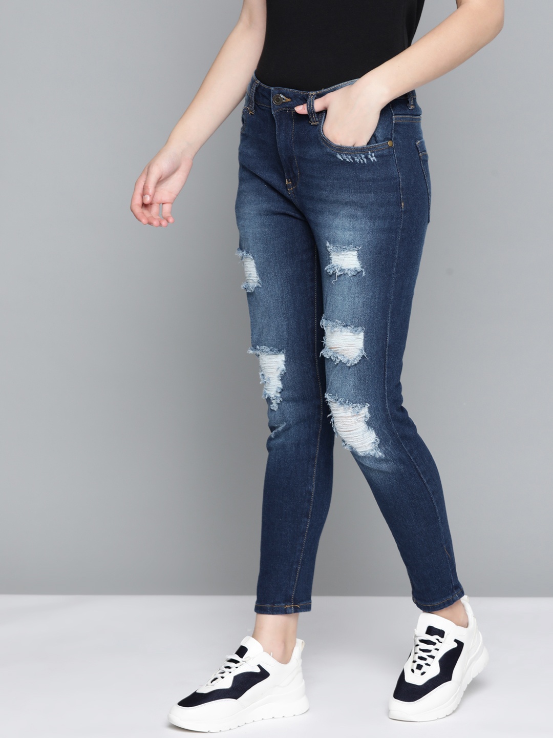 

Harvard Women Navy Blue Skinny Fit Highly Distressed Light Fade Stretchable Cropped Jeans