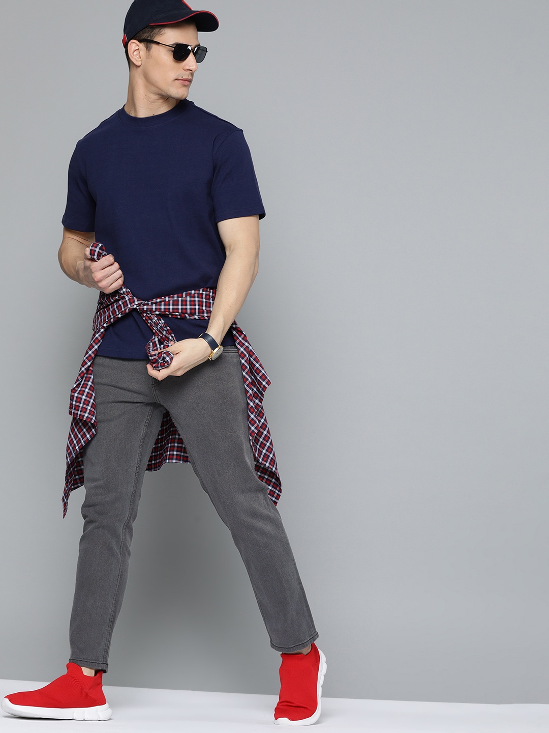 

Harvard Men Charcoal Grey Slim Fit Stretchable Jeans