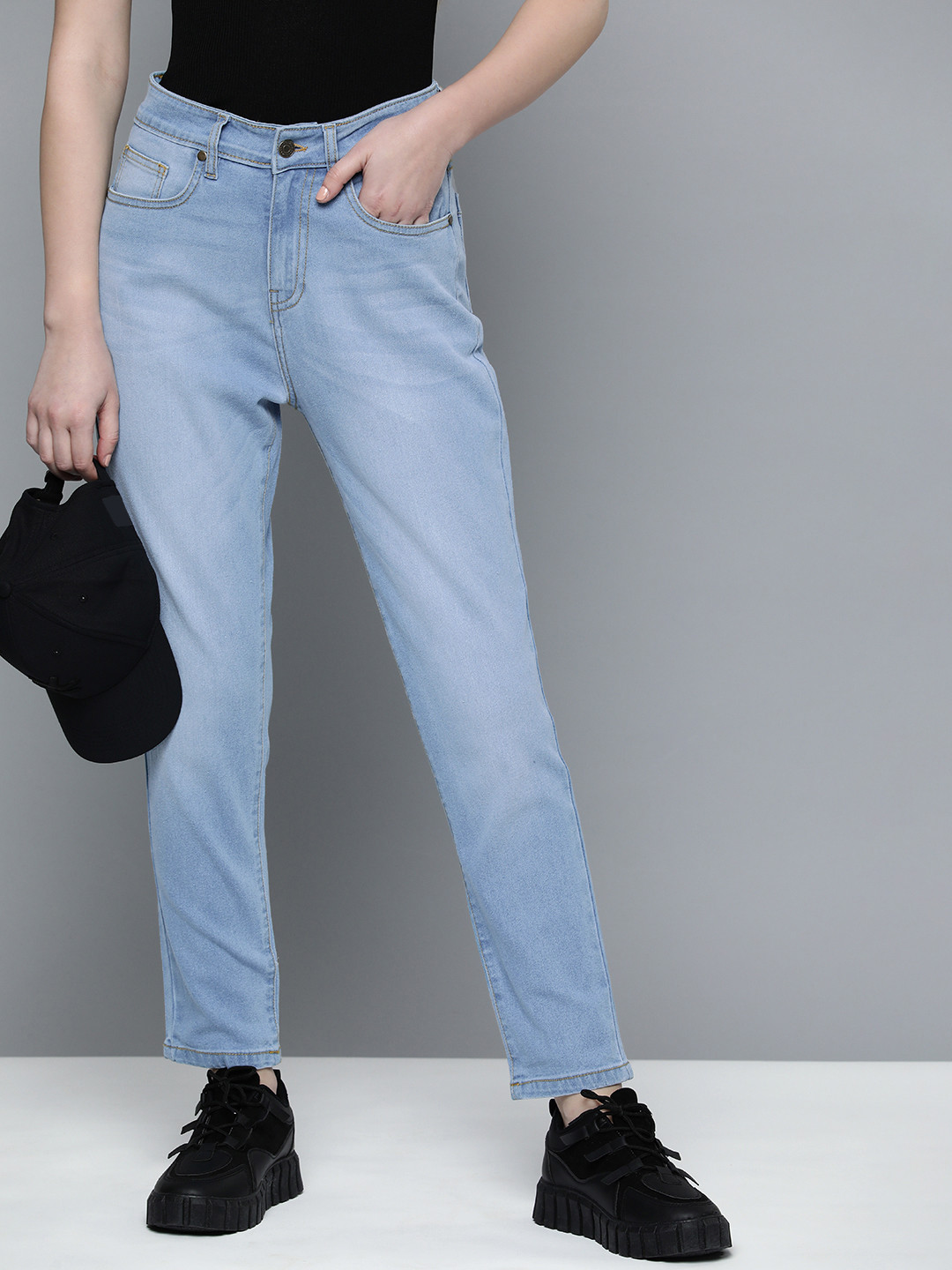 

Harvard Women Boyfriend Fit High-Rise Light Fade Stretchable Jeans, Blue