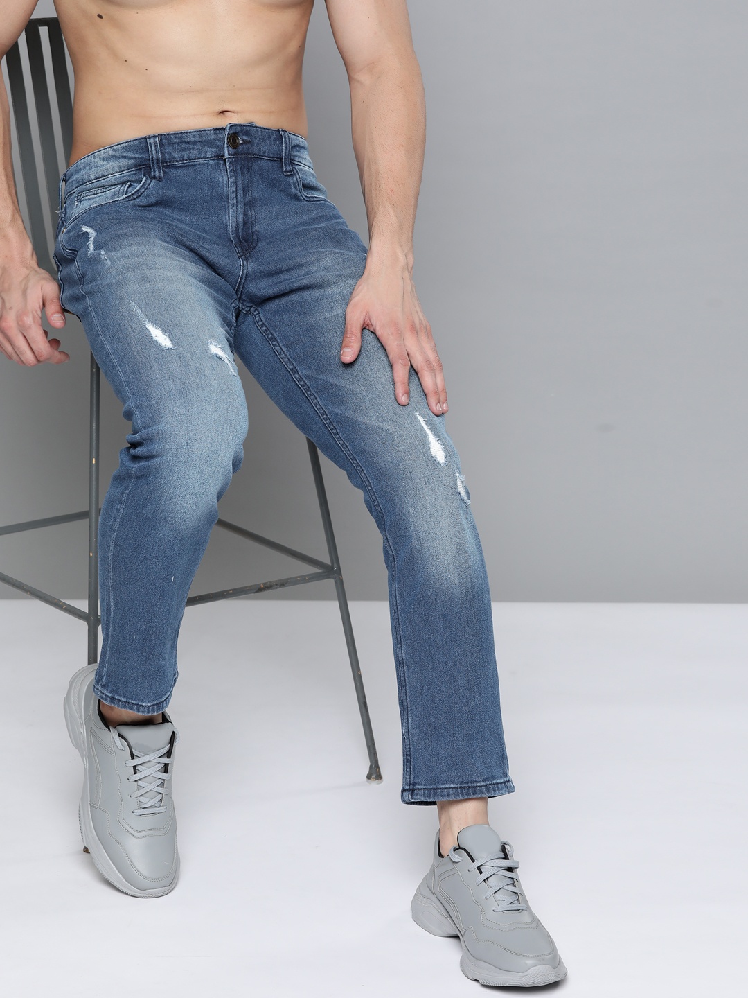 

Harvard Men Blue Slim Fit Low Distressed Light Fade Stretchable Jeans