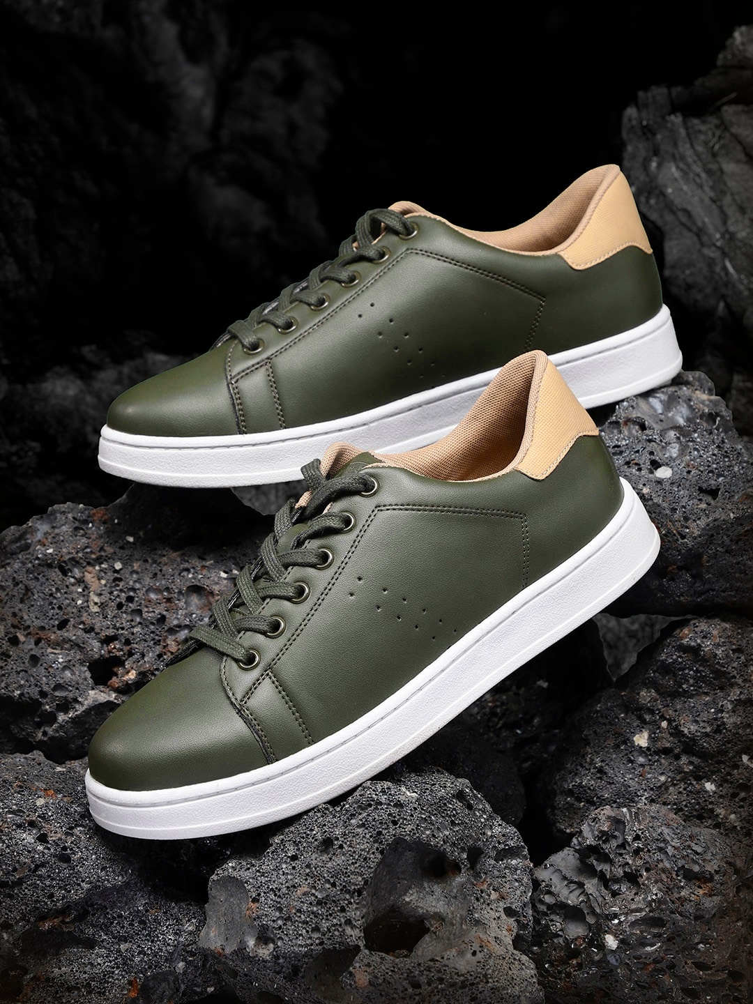 

Roadster Men Olive Green Solid Sneakers