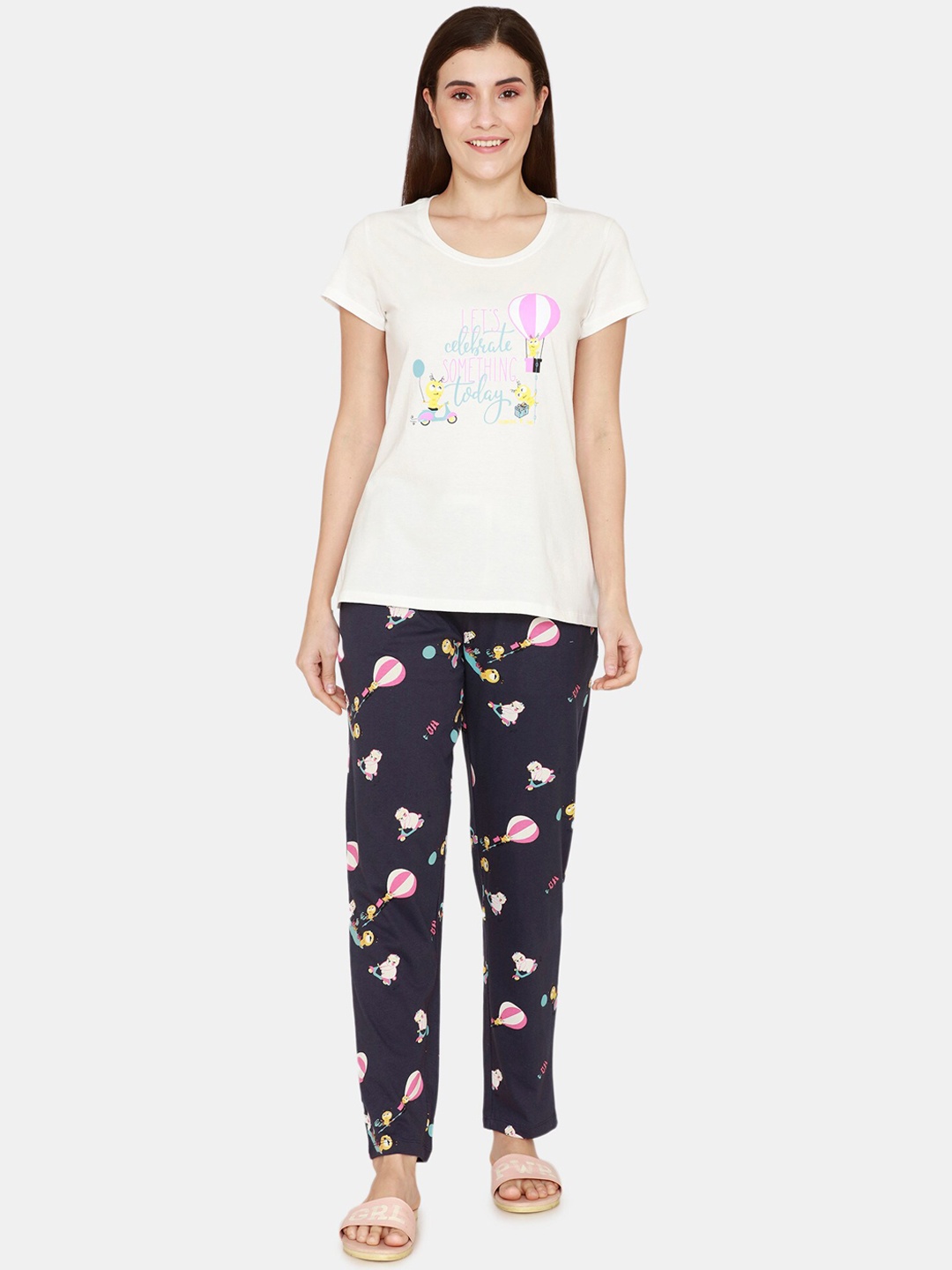 

Zivame Women Black & White Printed Night suit