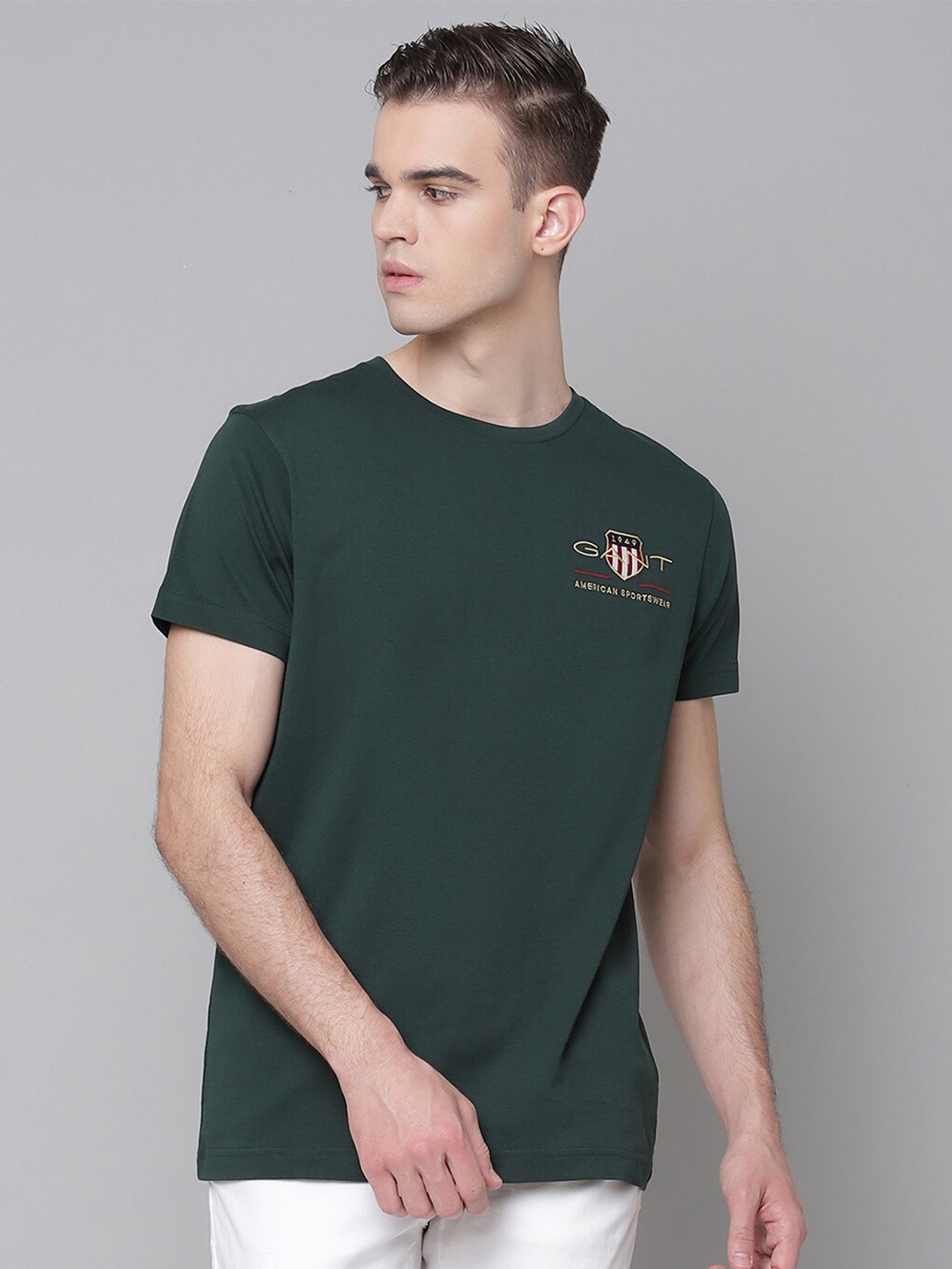 

GANT Men Green Solid T-shirt