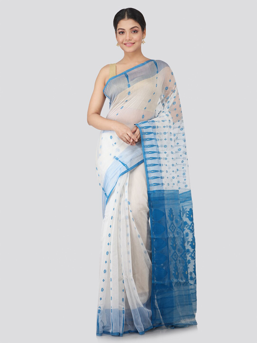 

PinkLoom White & Blue Pure Cotton Jamdani Sustainable Saree