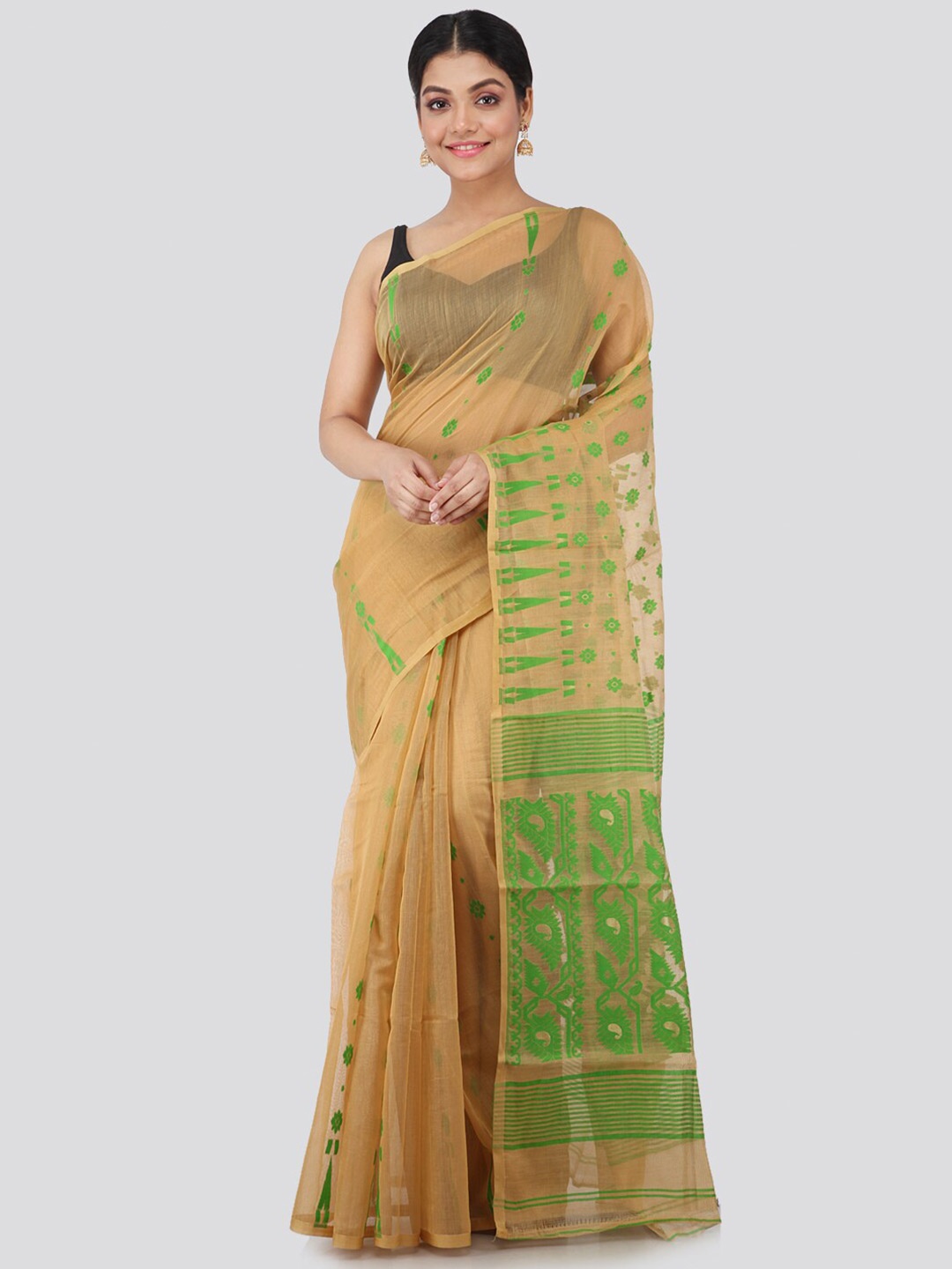 

PinkLoom Beige & Green Floral Pure Cotton Jamdani Sustainable Saree