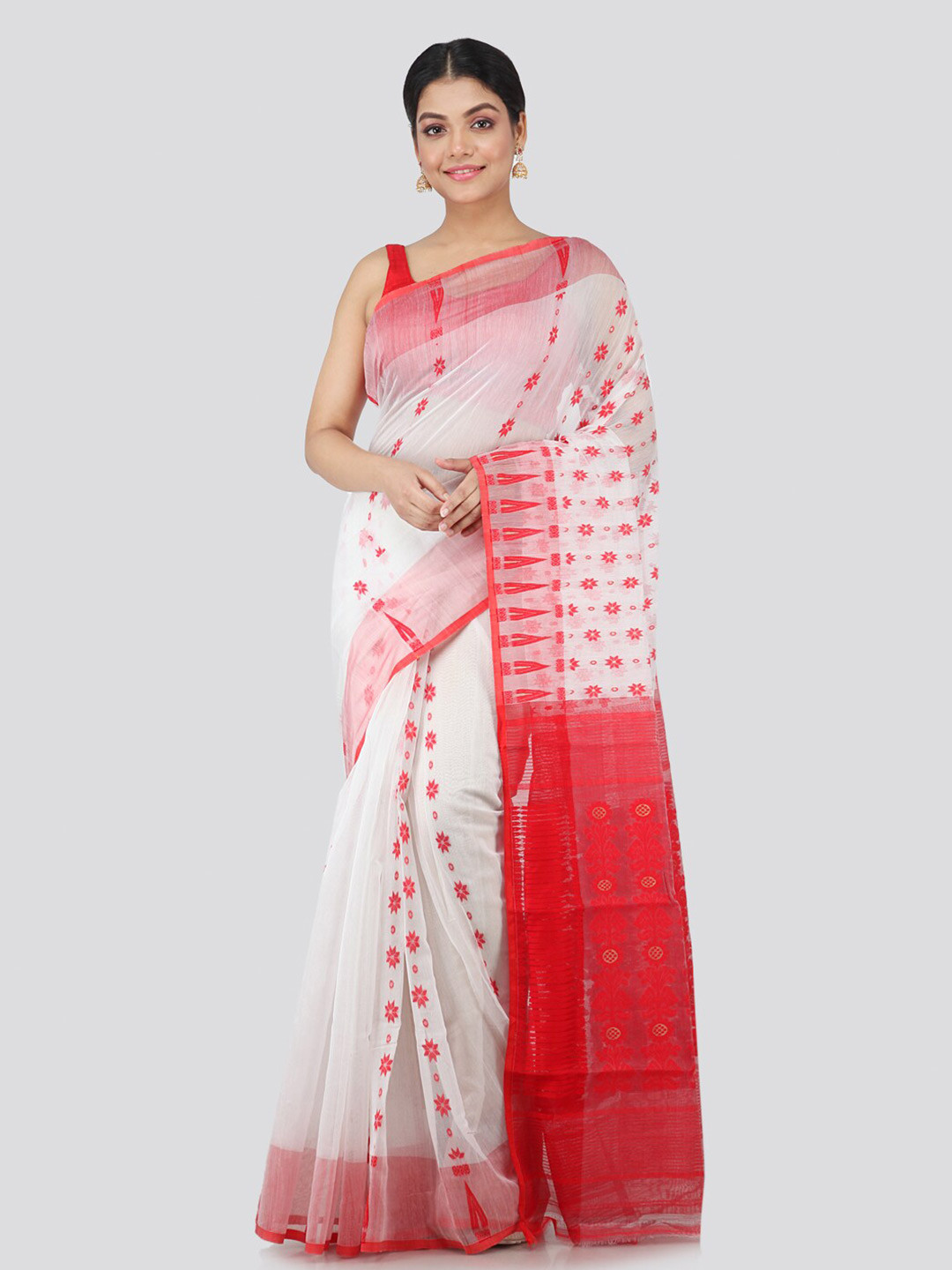 

PinkLoom White & Red Floral Pure Cotton Jamdani Sustainable Saree