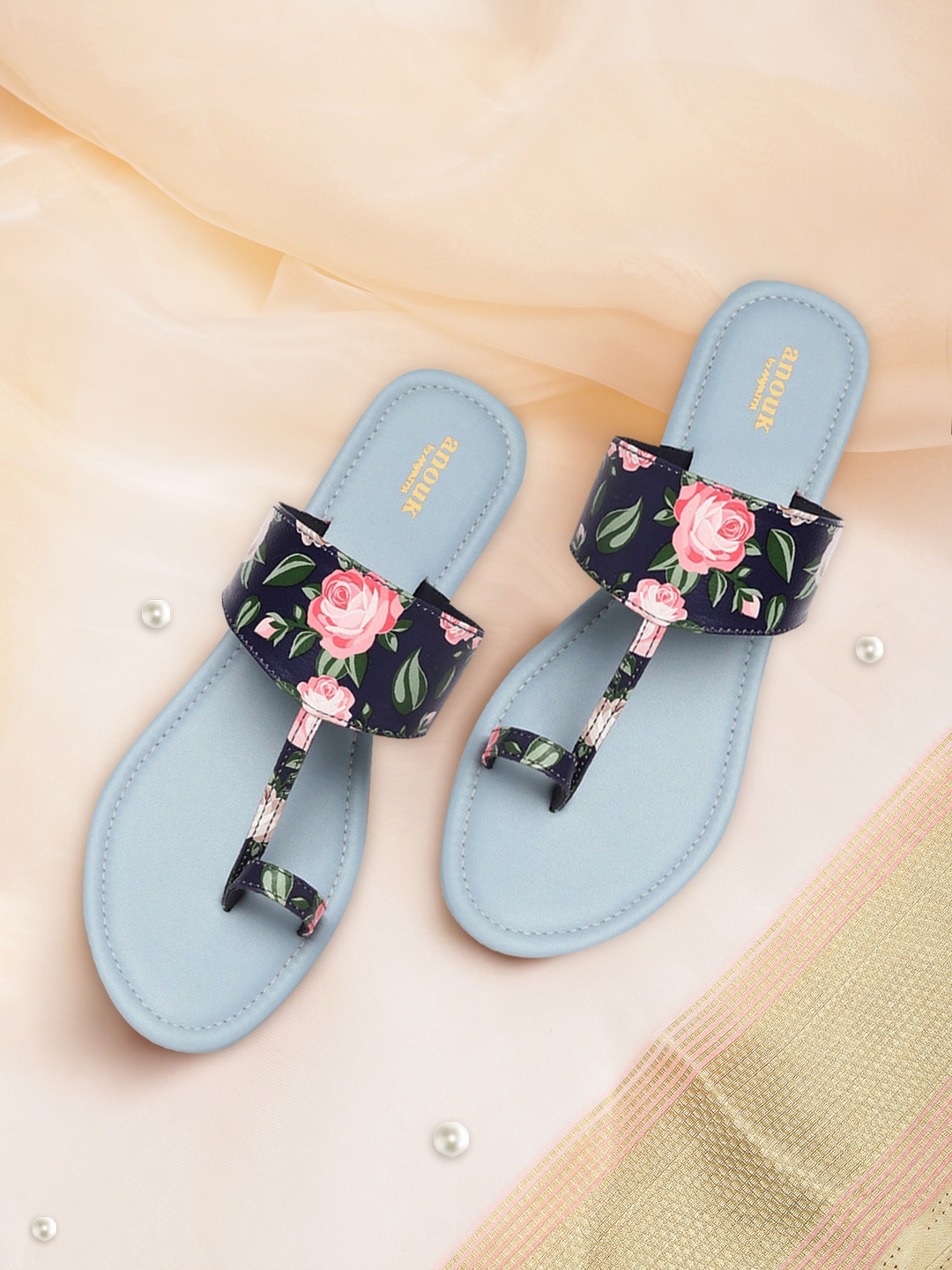 

Anouk Women Blue & Cream-Coloured Floral Print One Toe Flats