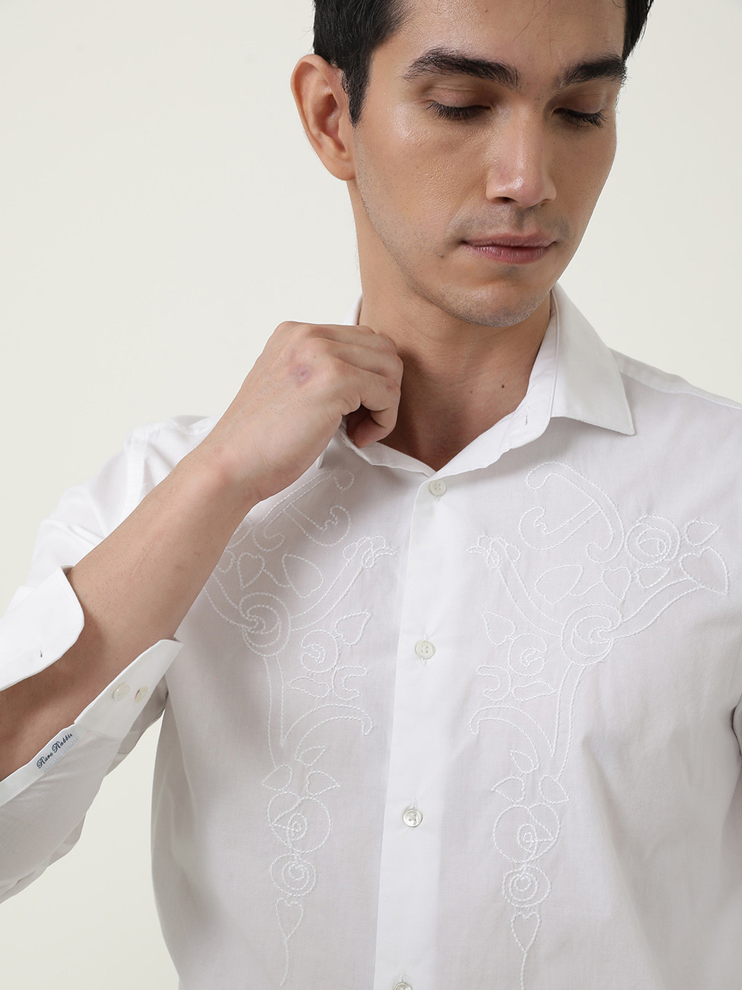 

RARE RABBIT Men White Slim Fit Opaque Cotton Casual Shirt