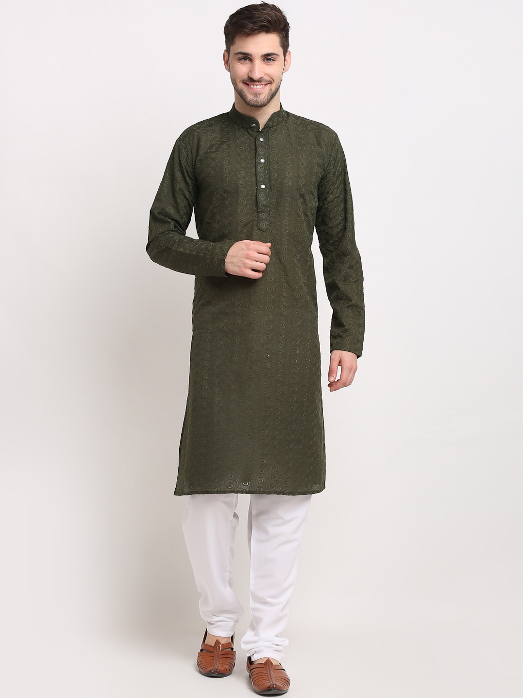 

Jompers Men Olive Green Striped Pleated Pure Cotton Kurta with Pyjamas