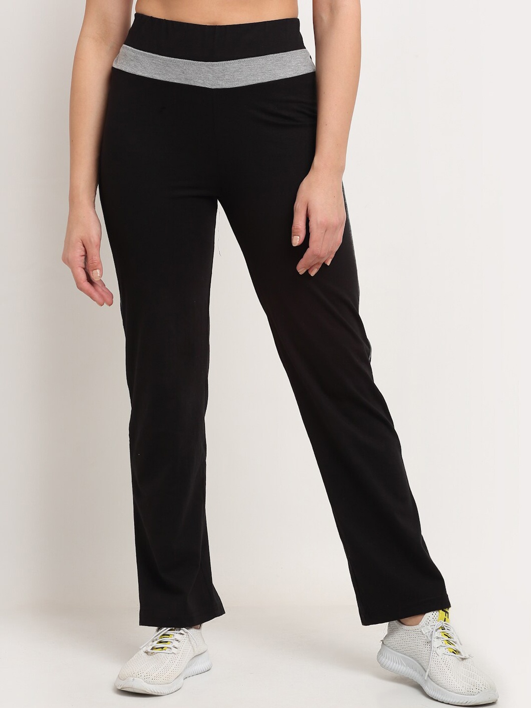 

VIMAL JONNEY Women Black Solid Track Pants