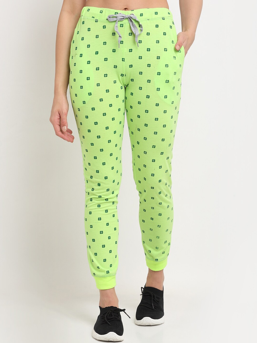 

VIMAL JONNEY Women Green Printed Joggers