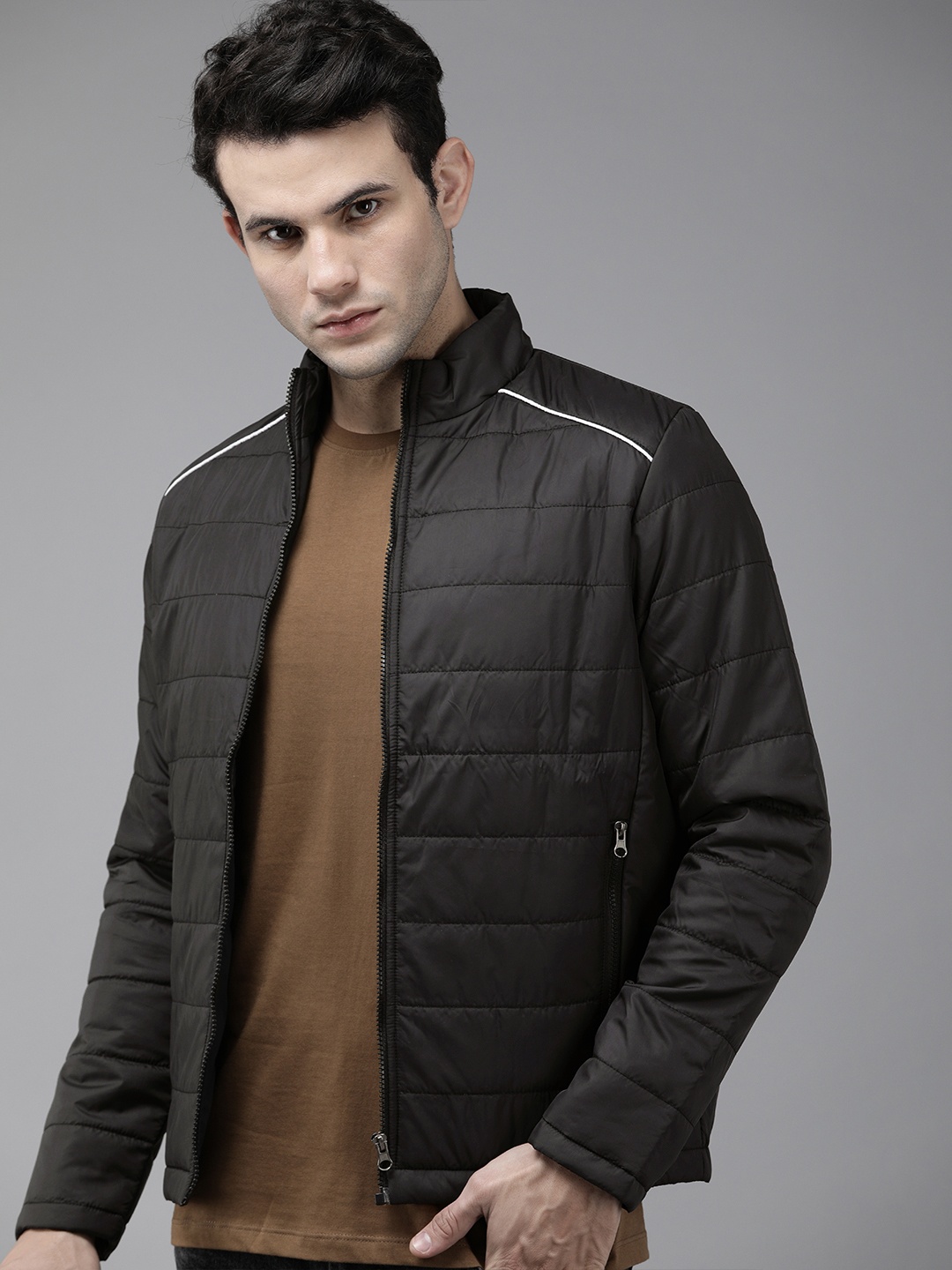 

SPYKAR Men Black Solid Insulator Padded Jacket