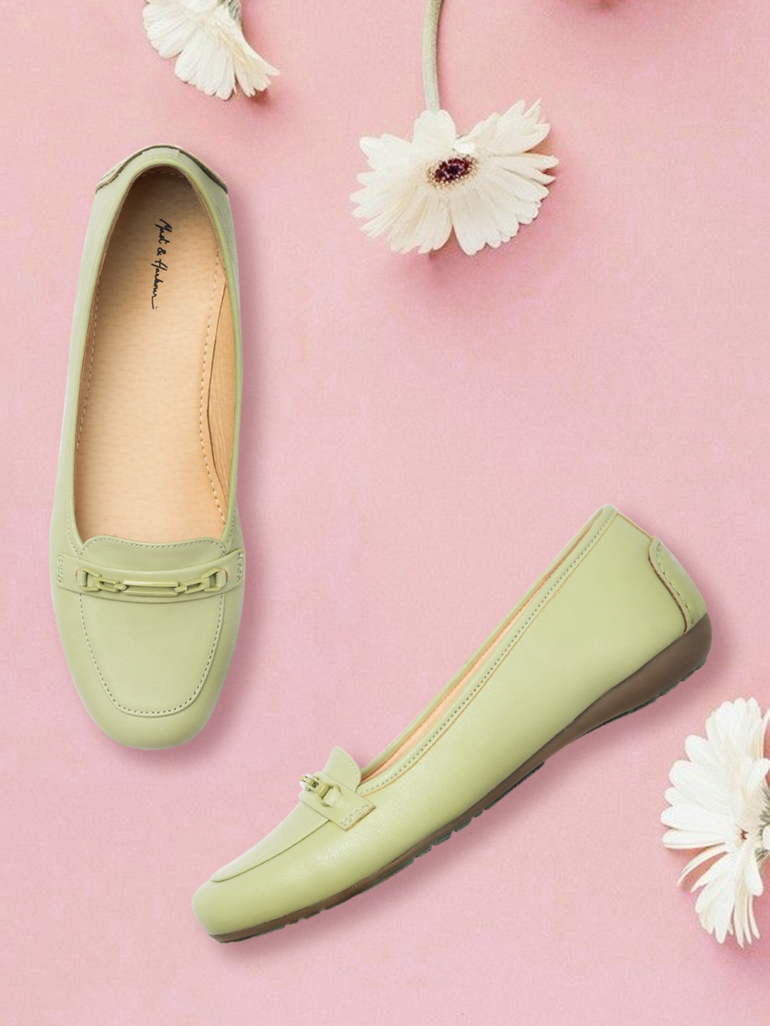 

Mast & Harbour Women Green Solid Ballerinas