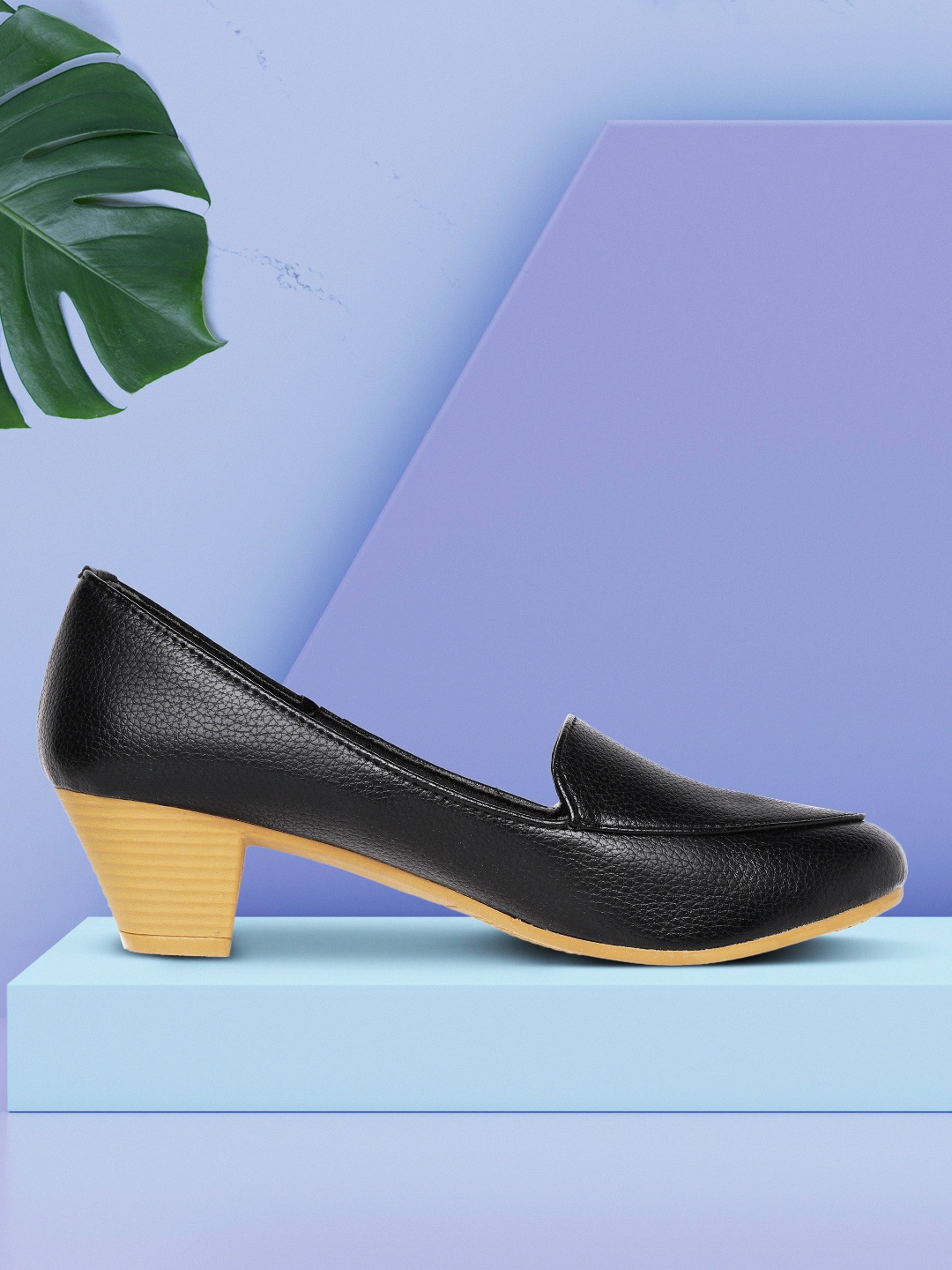 

Mast & Harbour Women Black Grainy Textured Pumps